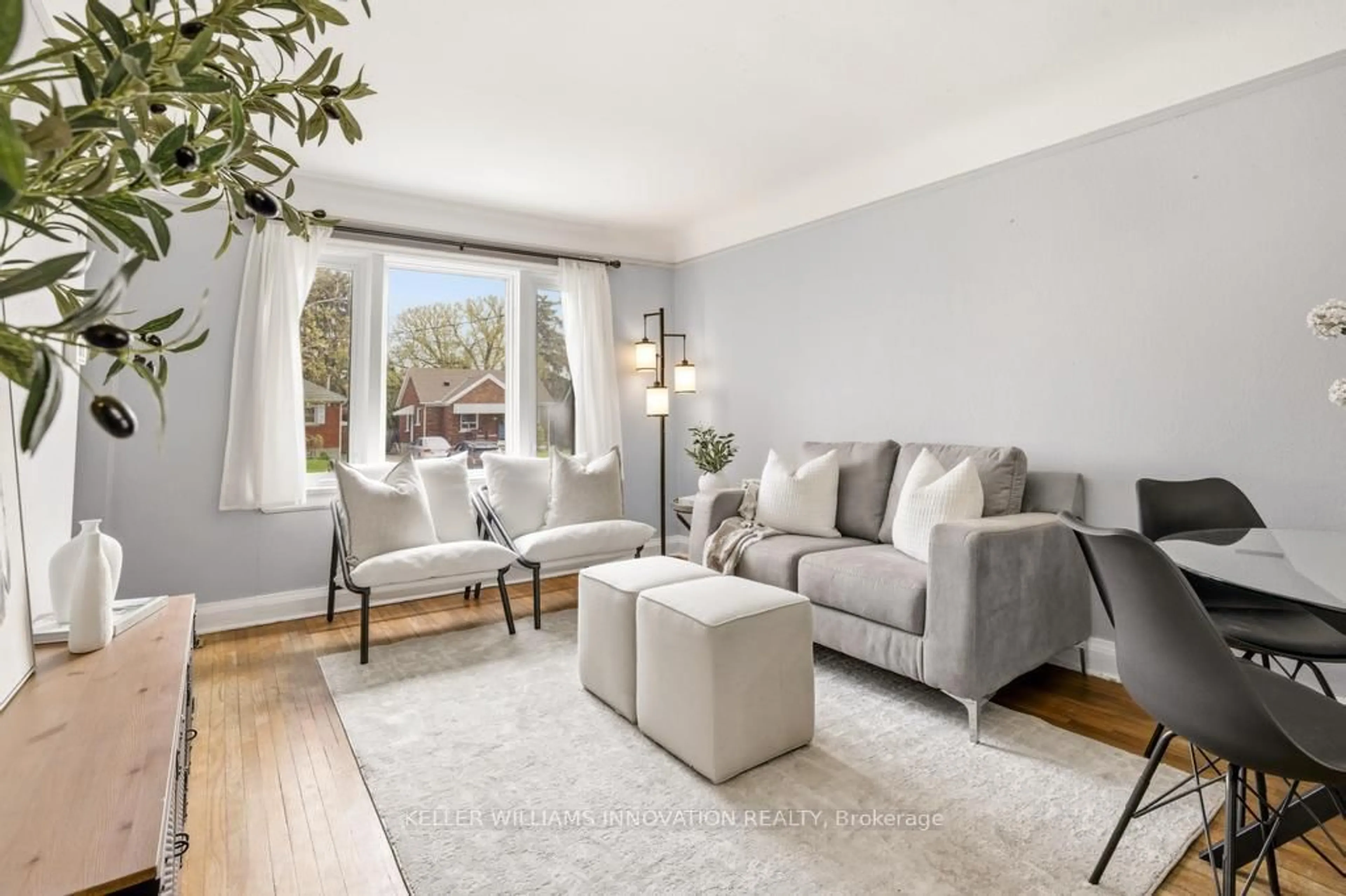 Living room with furniture, unknown for 201 Bedford Rd, Kitchener Ontario N2G 3A5