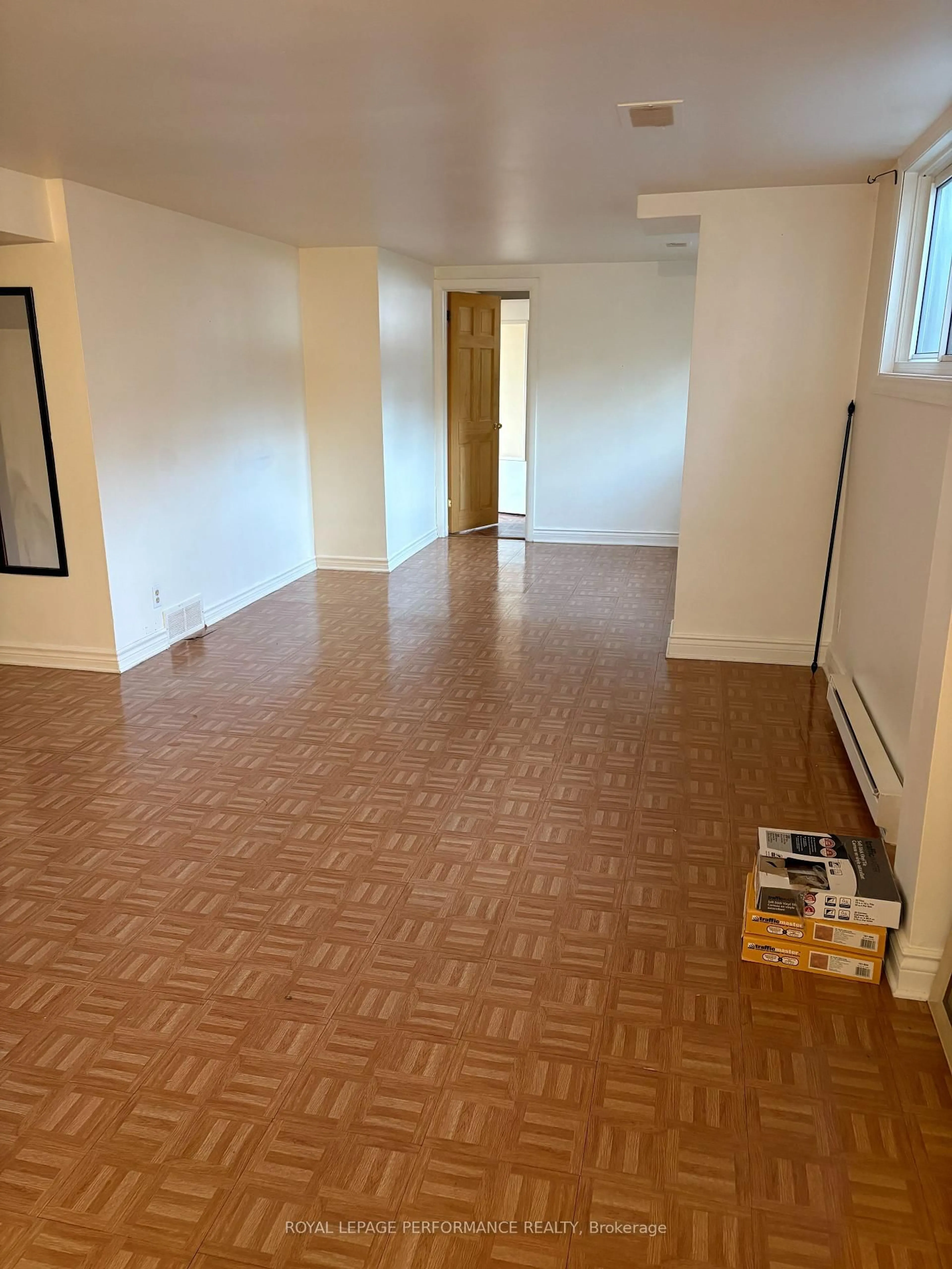 A pic of a room for 391 Peach Tree Lane, Ottawa Ontario K1K 2R7