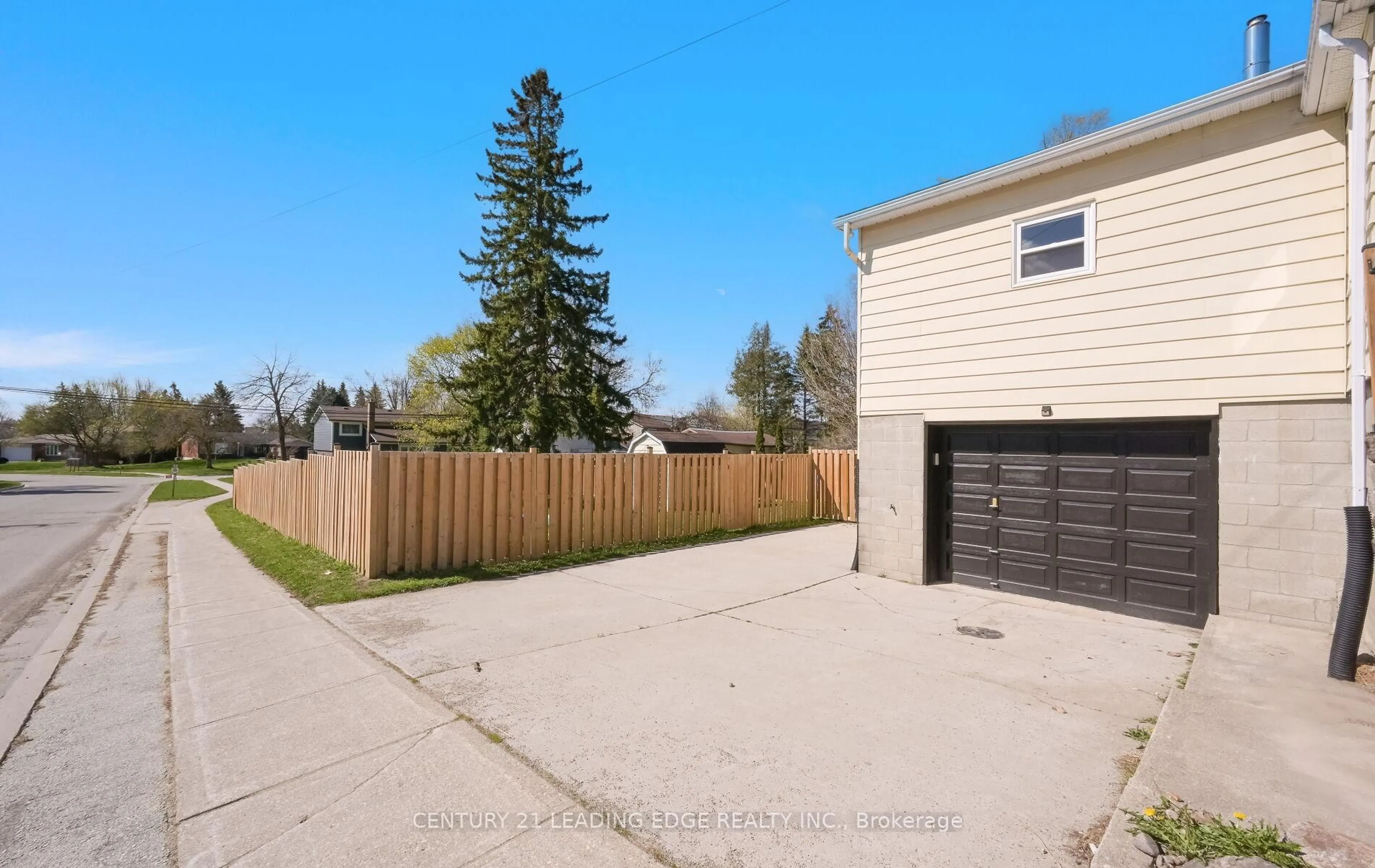 Unknown for 333 ANDREW St, Shelburne Ontario L9V 2Y8
