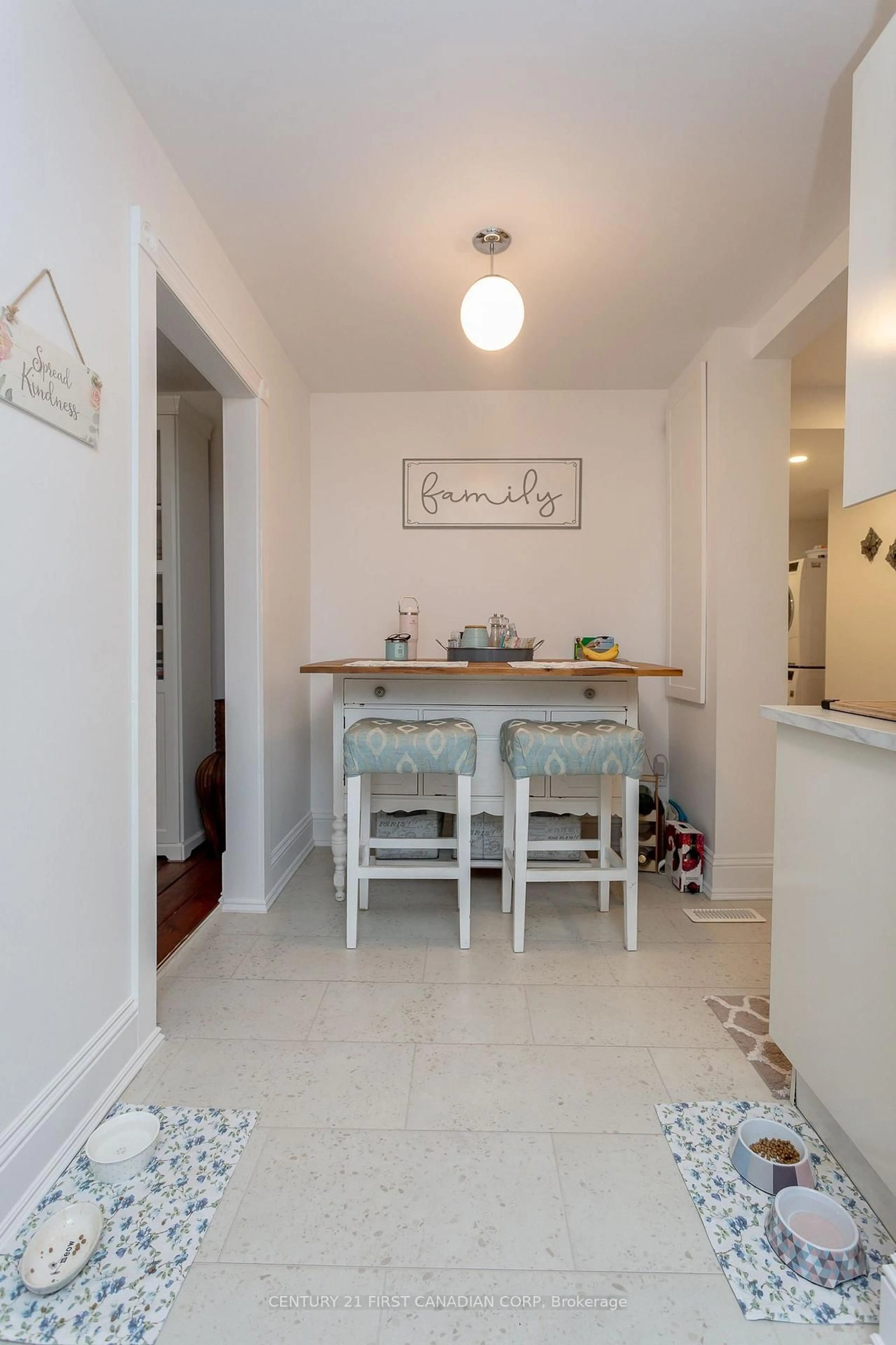Dining room, unknown for 331 Erie St, Central Elgin Ontario N5L 1E4