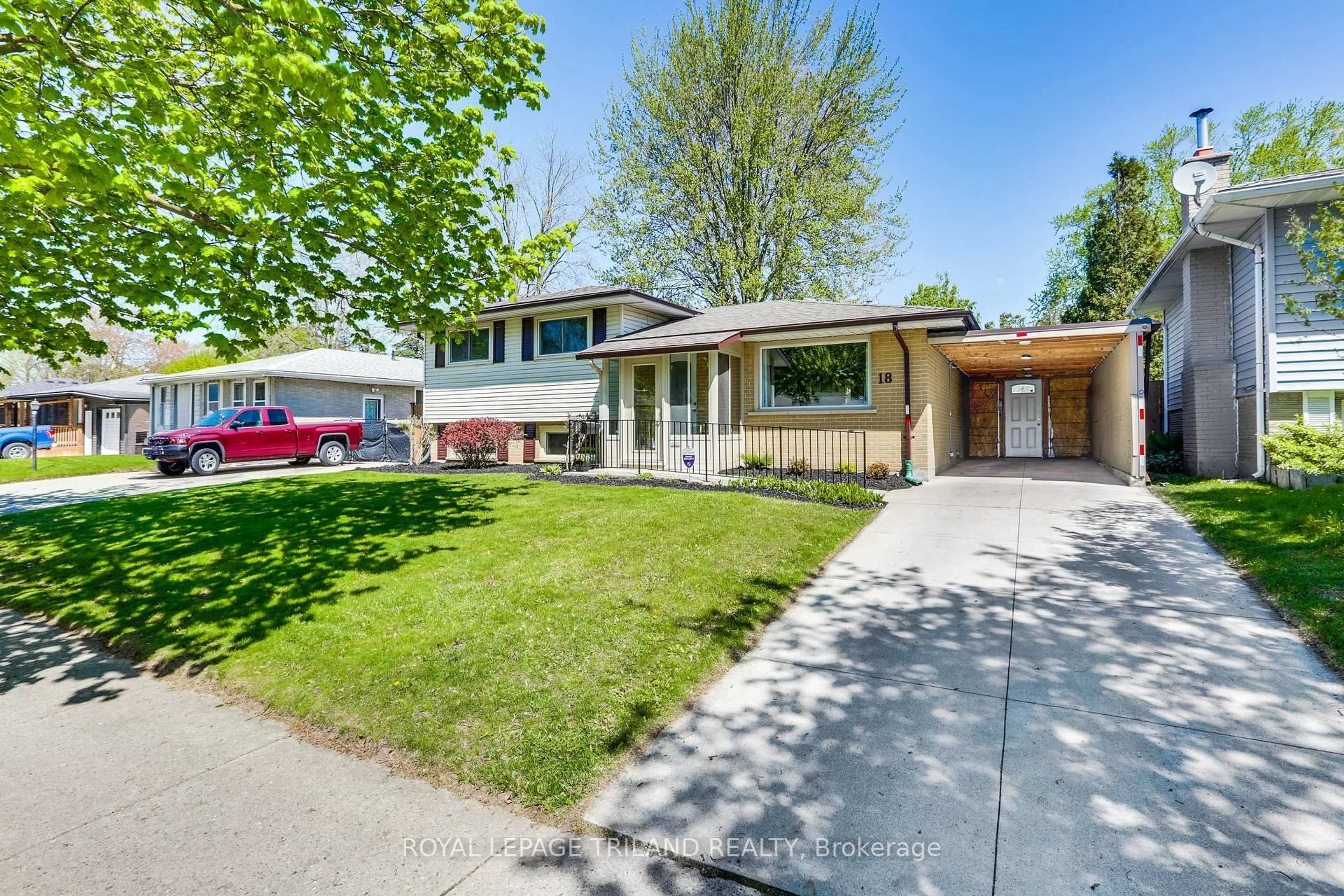 Home with vinyl exterior material, street for 18 Noel Ave, London East Ontario N5V 1A9