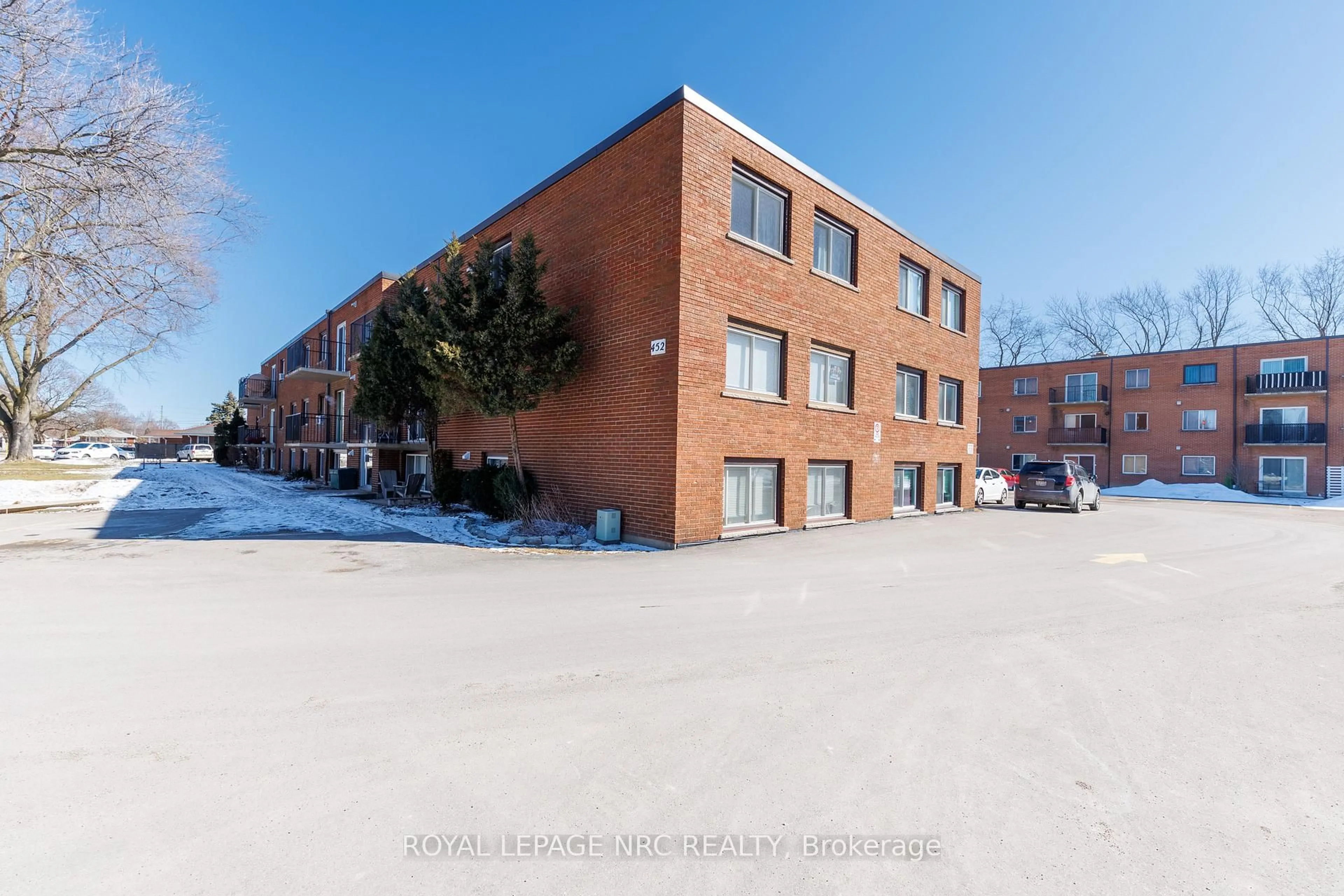 Unknown for 452 Carlton St #36, St. Catharines Ontario L2M 4X1
