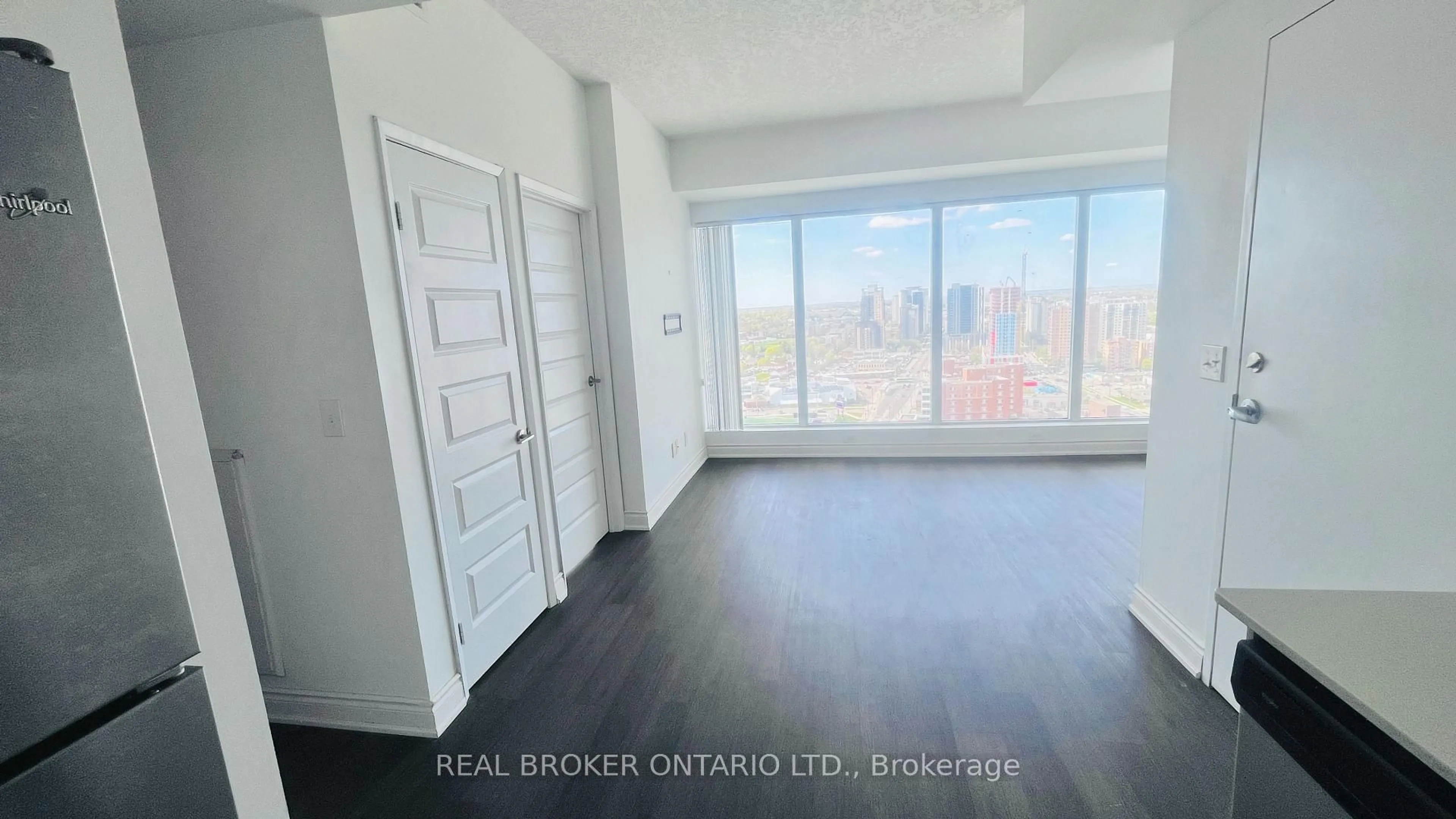 A pic of a room for 158 KING St #2204, Waterloo Ontario N2J 0E5