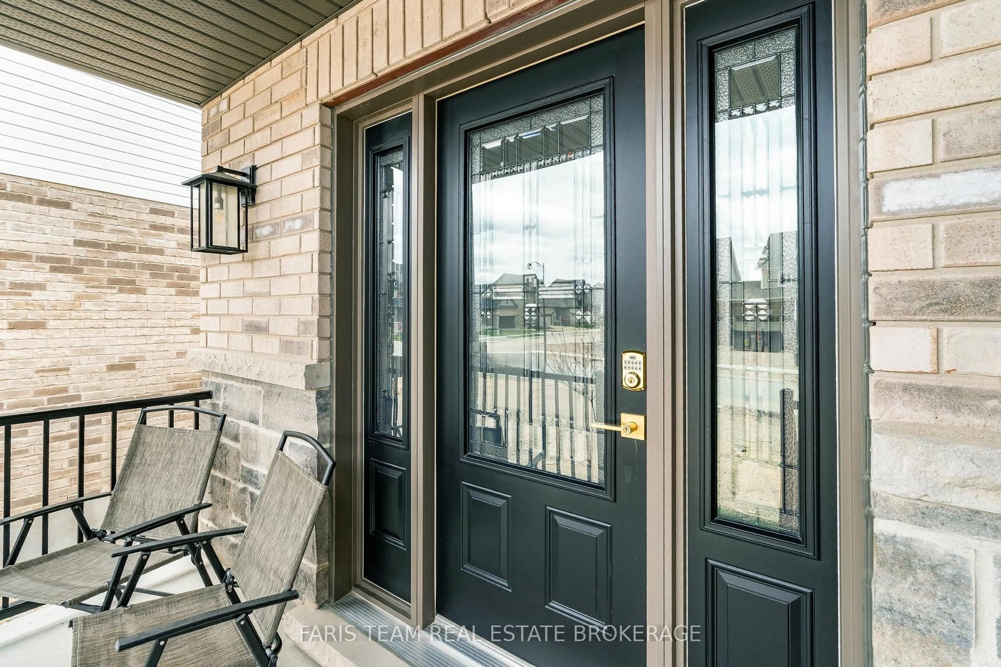 Indoor entryway for 71 Uplands Dr, Grey Highlands Ontario N0C 1H0