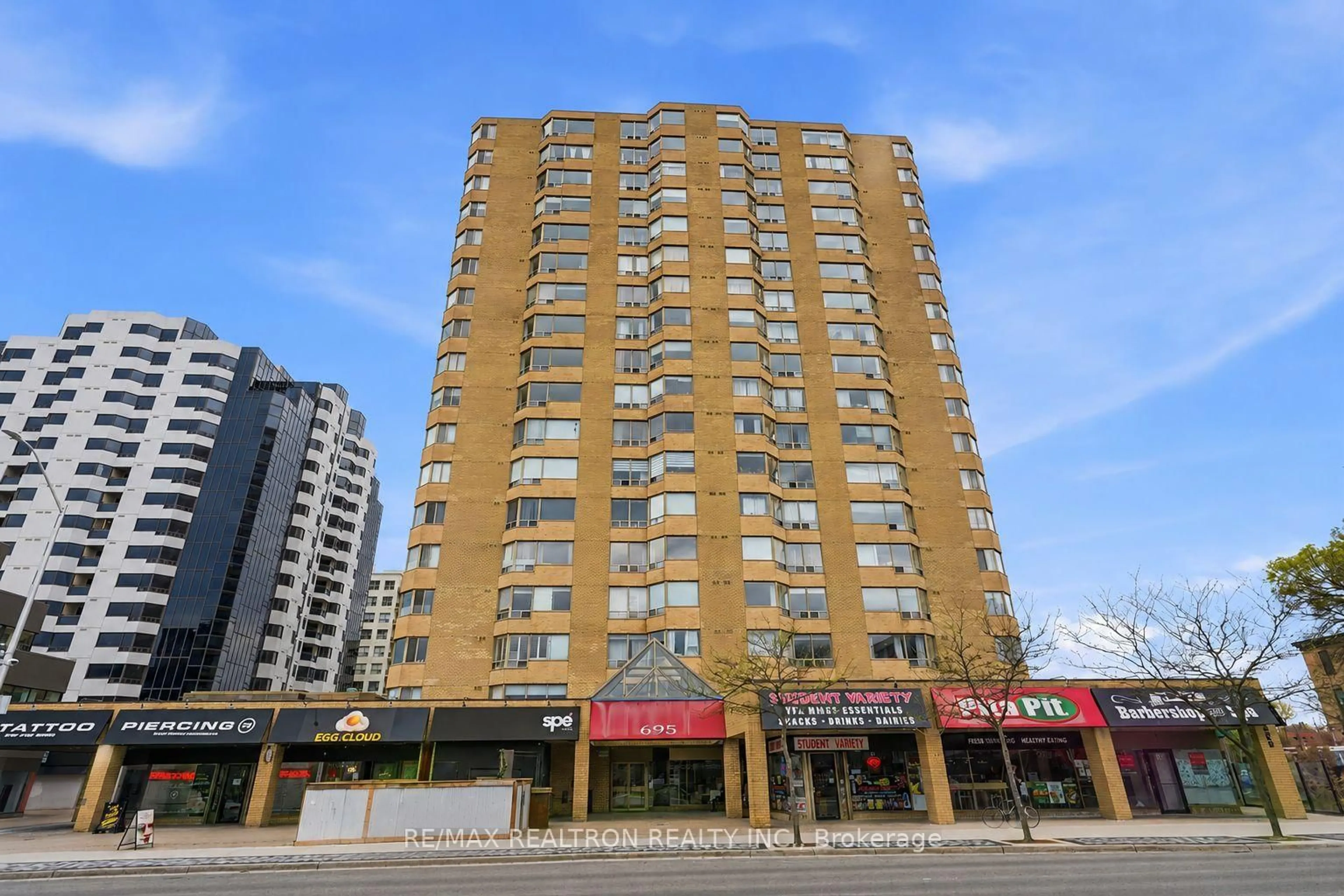 Unknown for 695 Richmond St #1006, London East Ontario N6A 5M8