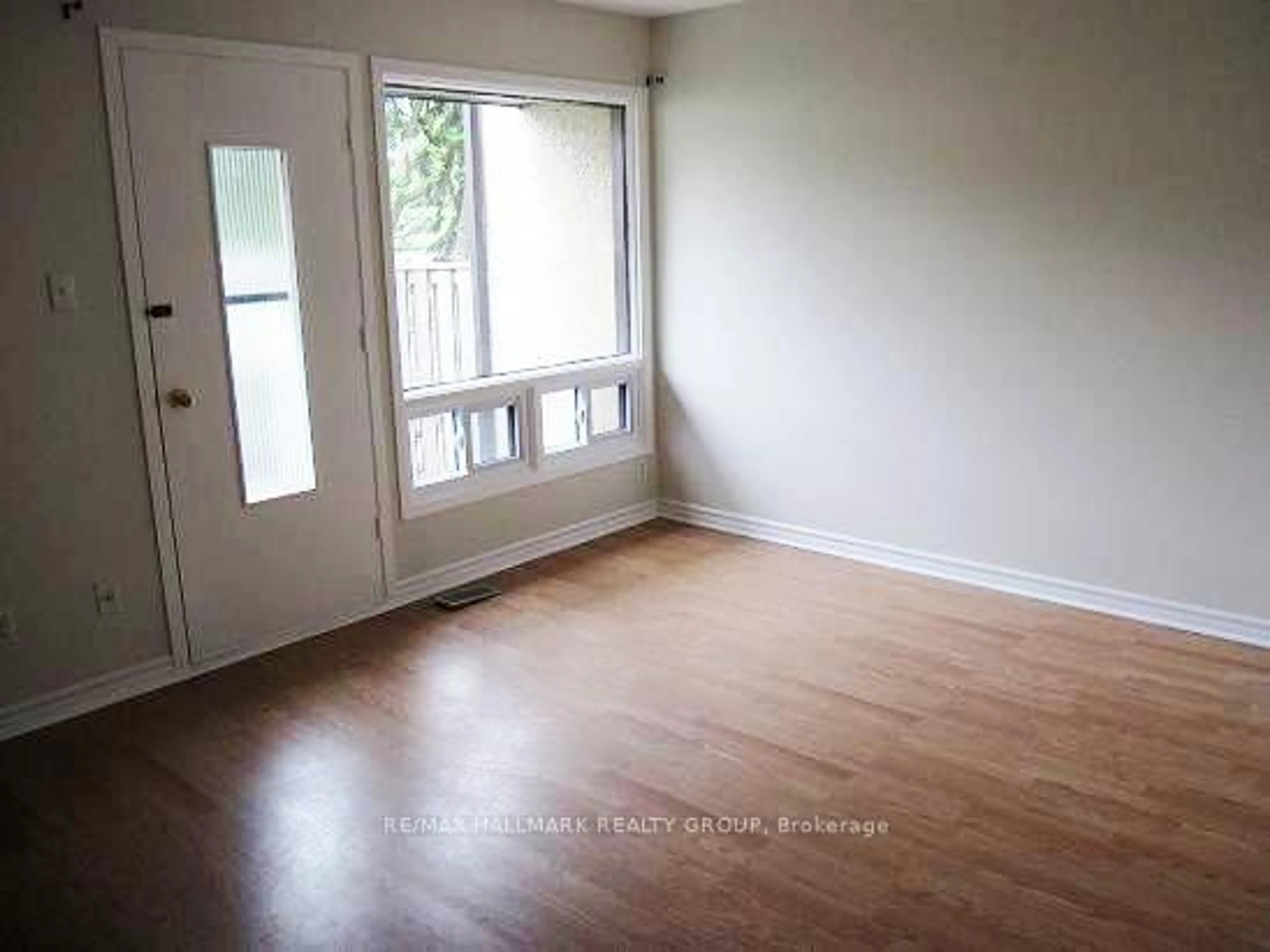 A pic of a room for 1817 Meadowbrook Rd #111, Ottawa Ontario K1B 4W6