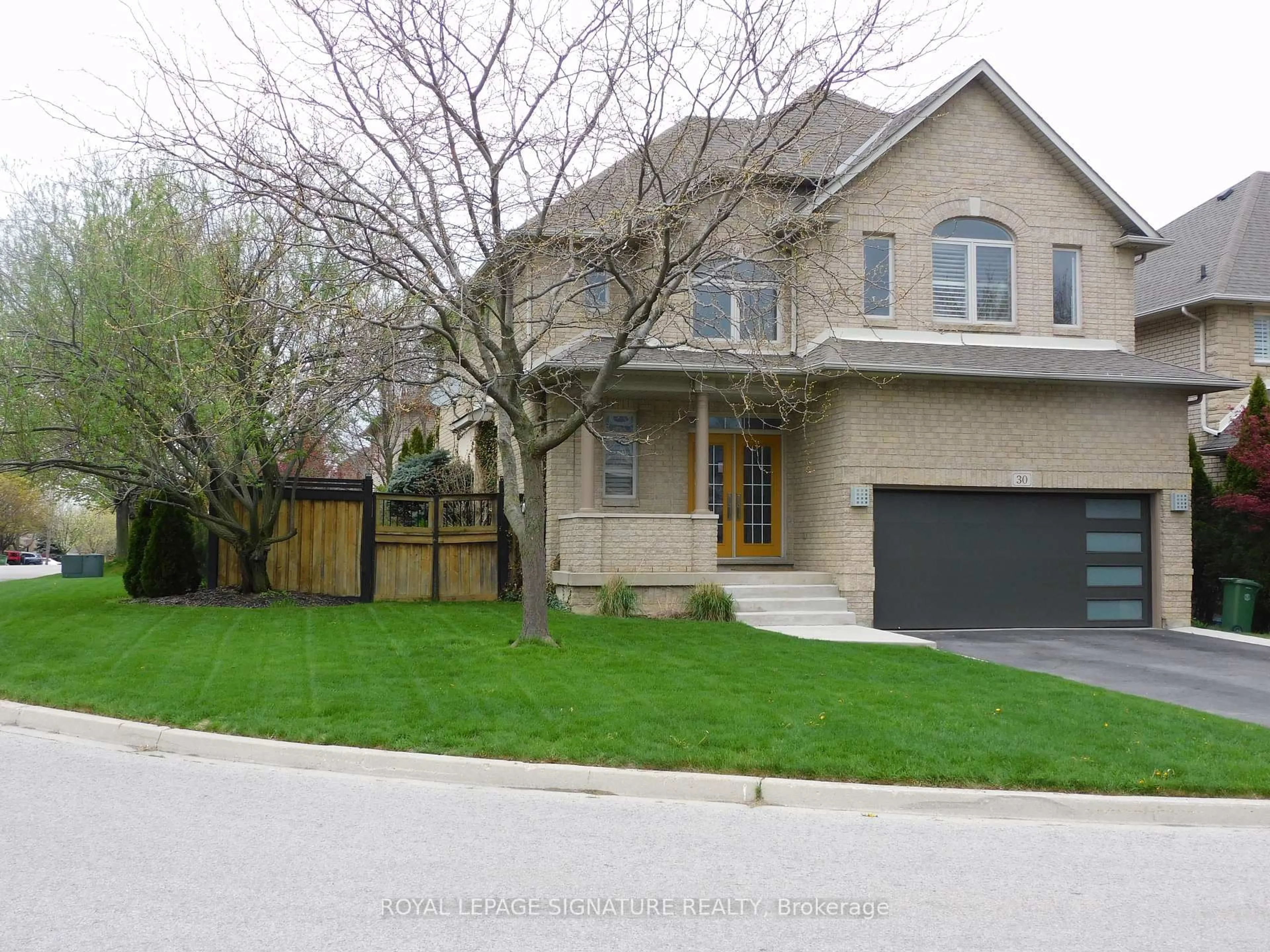 Home with brick exterior material, street for 30 Walcotte Ave, Hamilton Ontario L9K 1M8