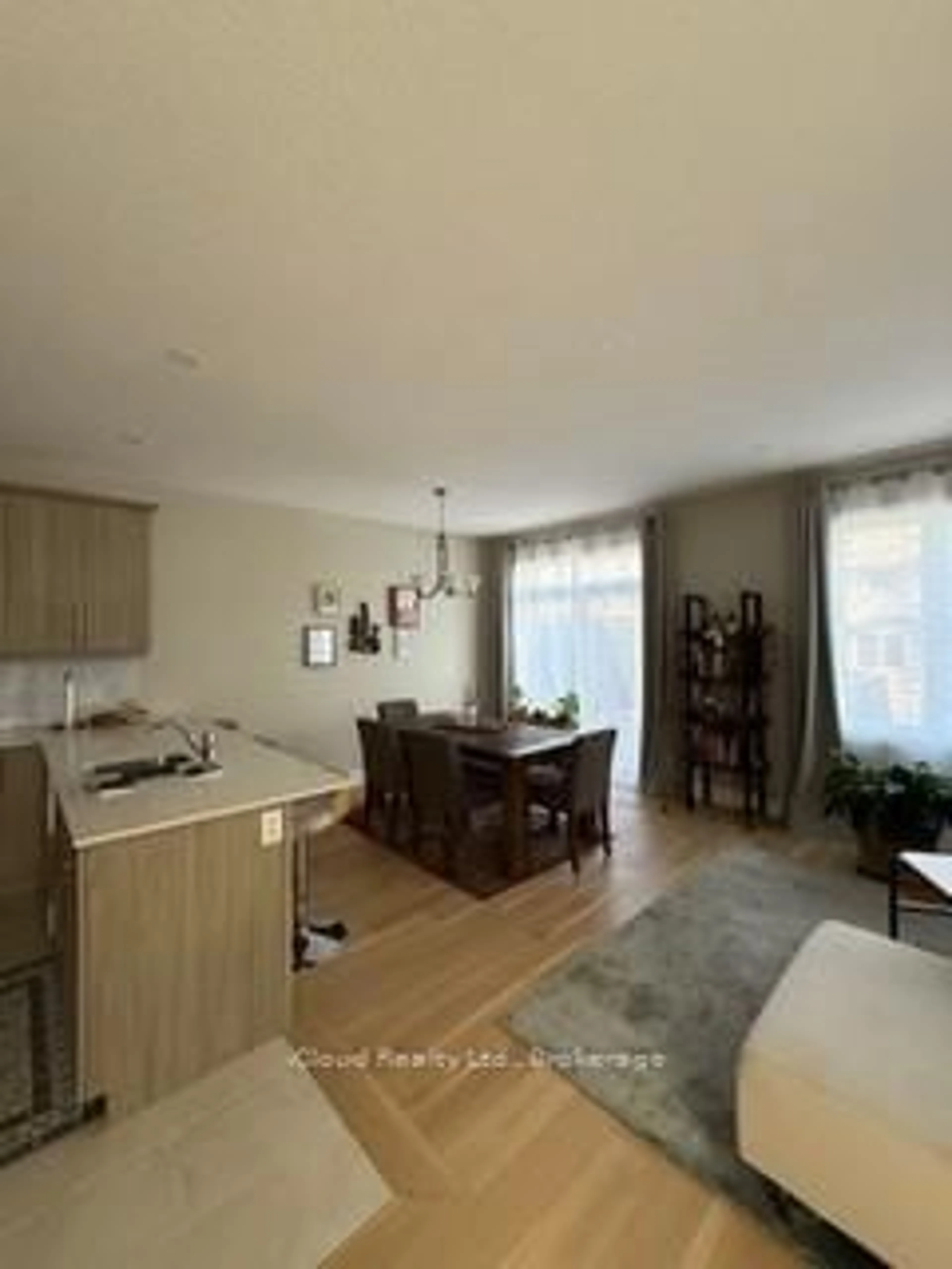 A pic of a room for 745 Chelton Rd #40, London South Ontario N6M 0J1