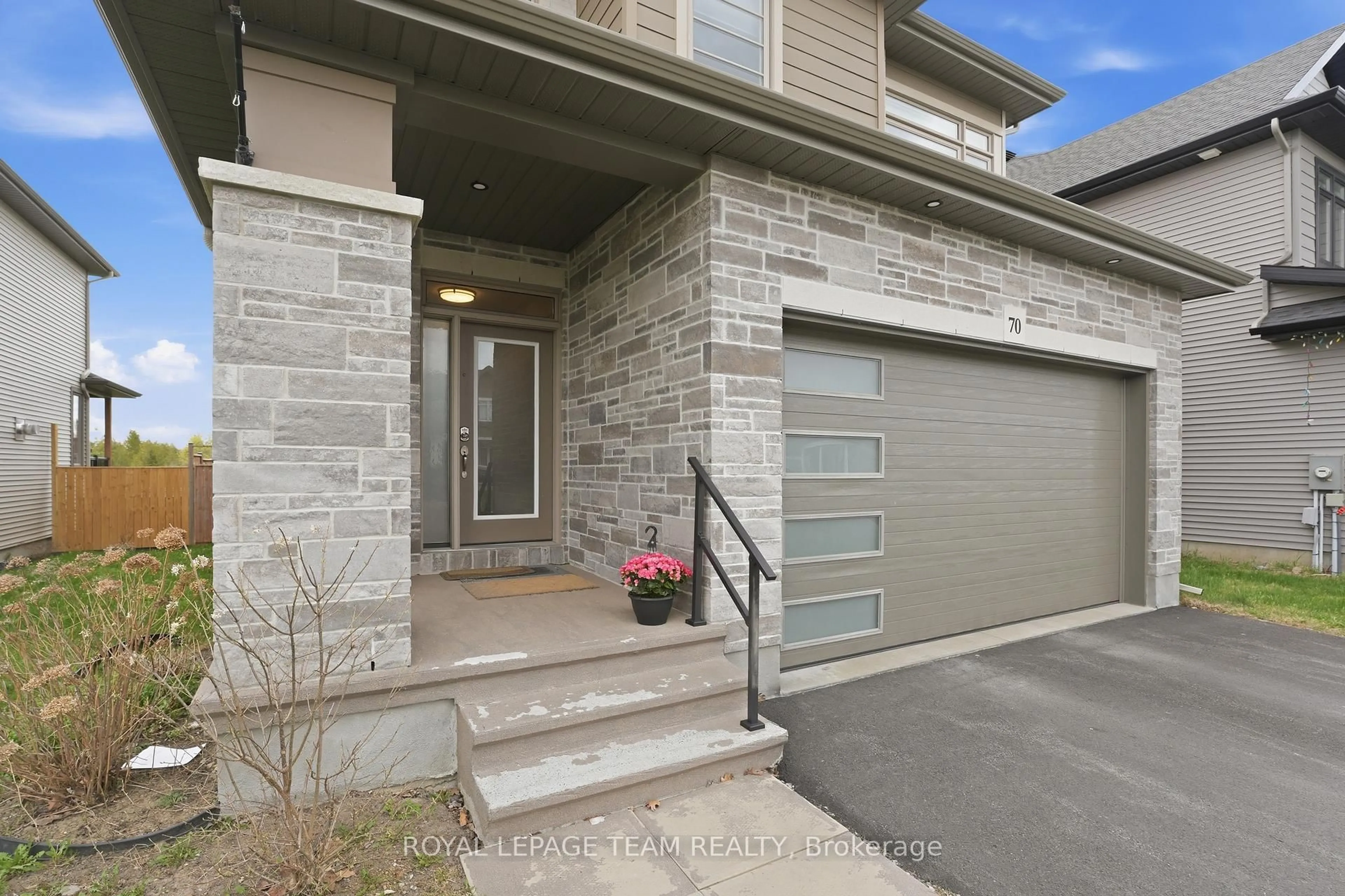 Home with brick exterior material, street for 70 Morris St, Carleton Place Ontario K7C 0A4