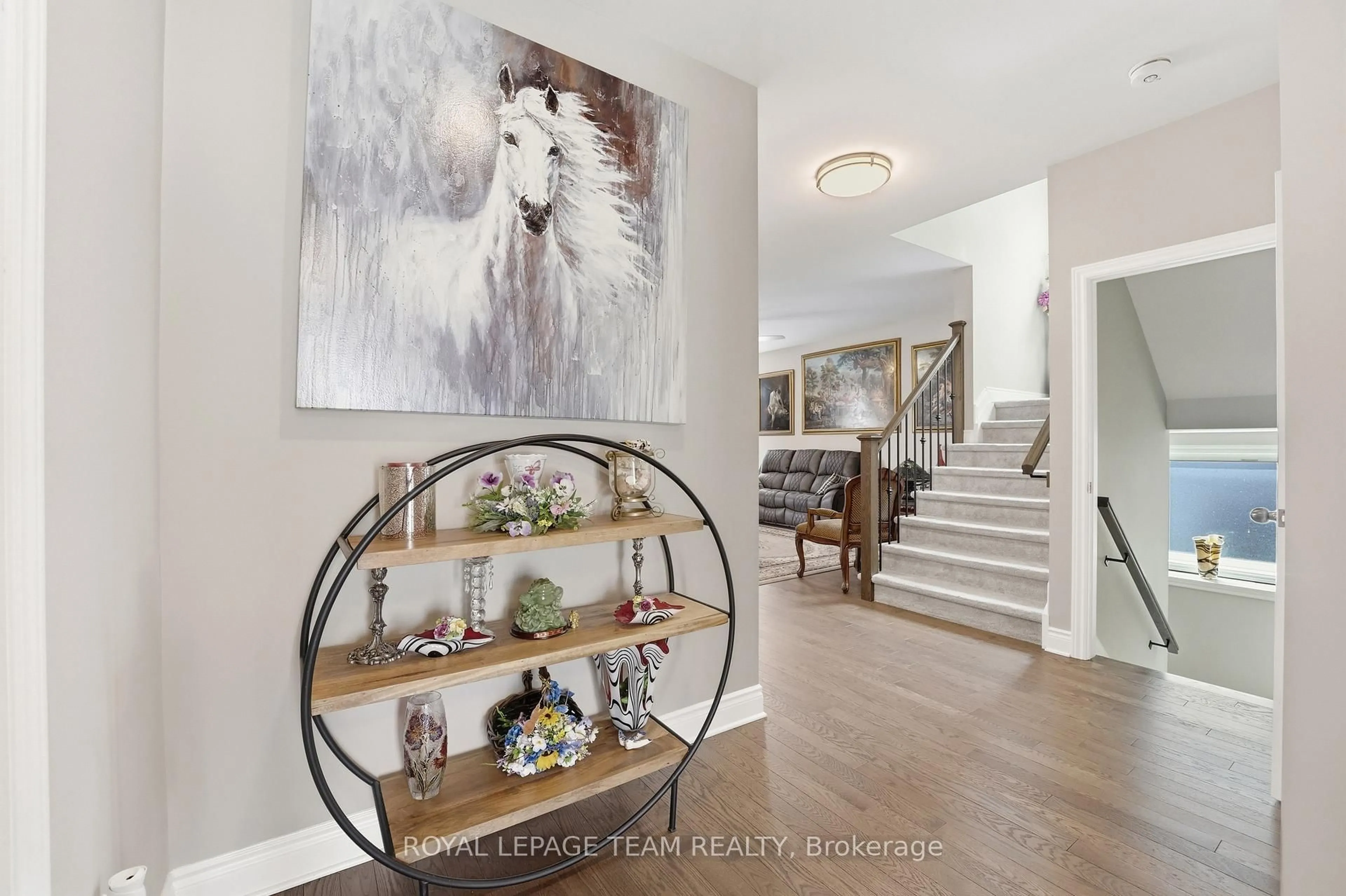 Indoor entryway for 70 Morris St, Carleton Place Ontario K7C 0A4
