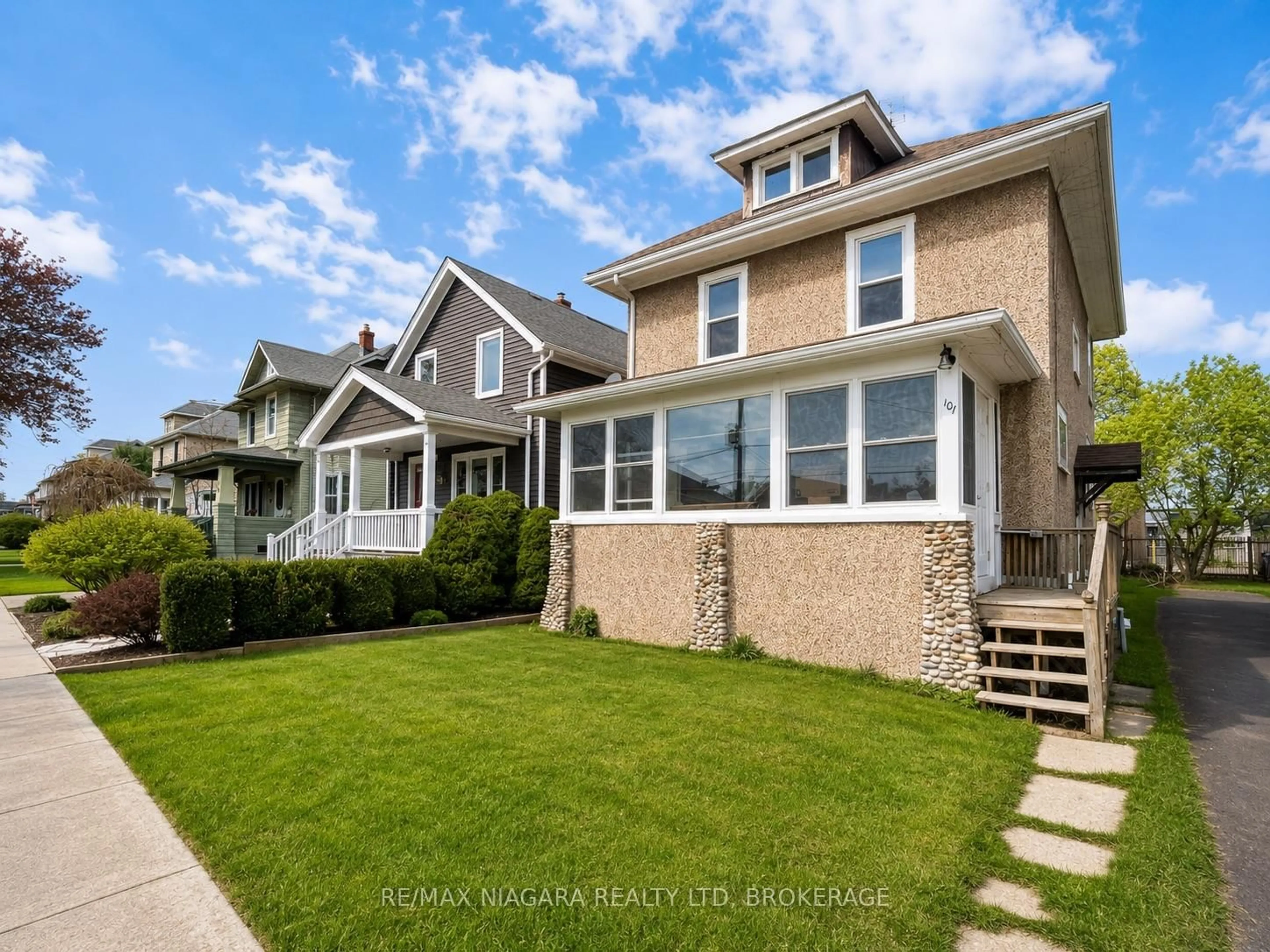 Home with vinyl exterior material, street for 101 DELHI St, Port Colborne Ontario L3K 3L1
