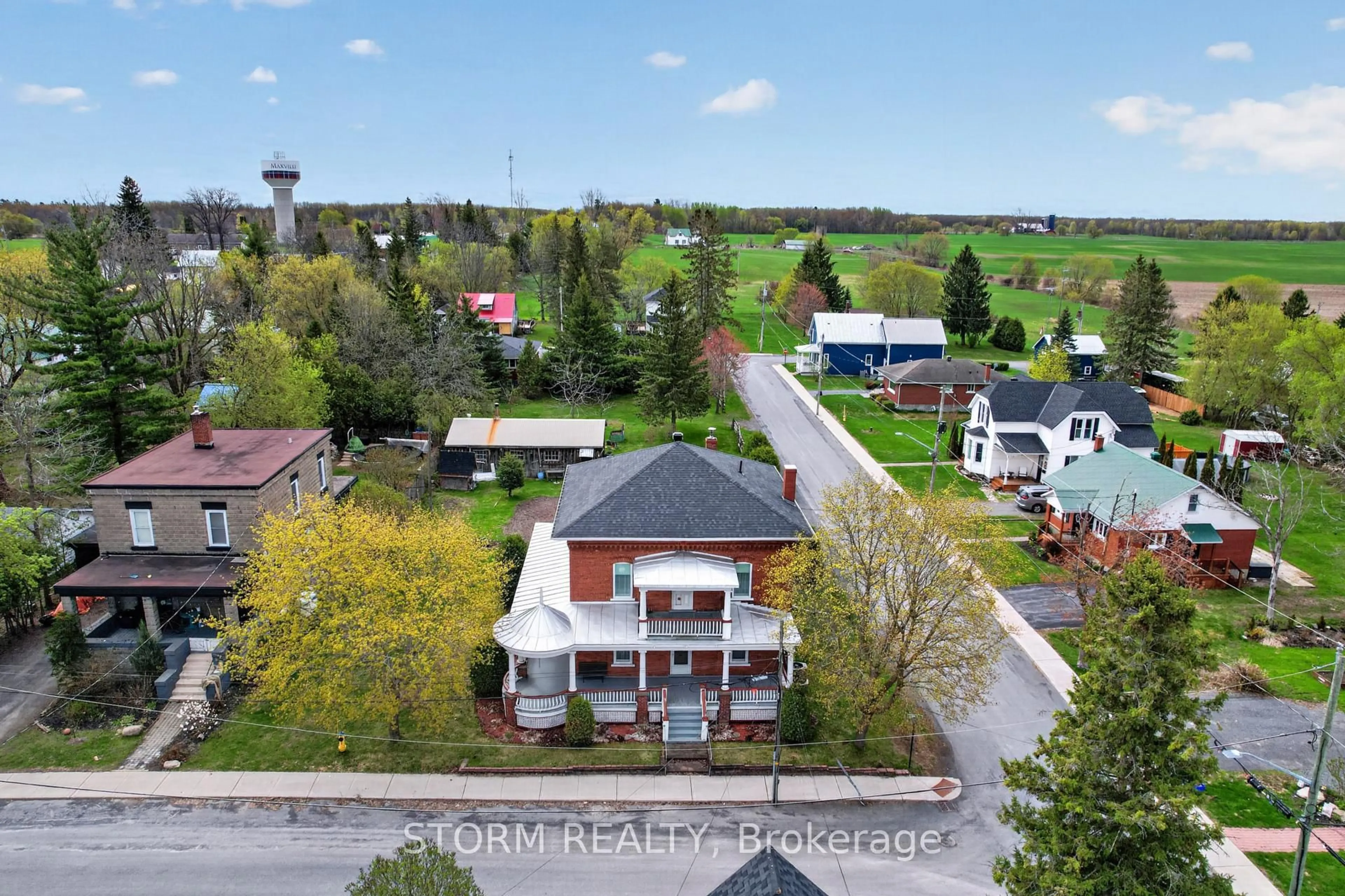 A pic from outside/outdoor area/front of a property/back of a property/a pic from drone, street for 8 Church St, North Glengarry Ontario K0C 1T0