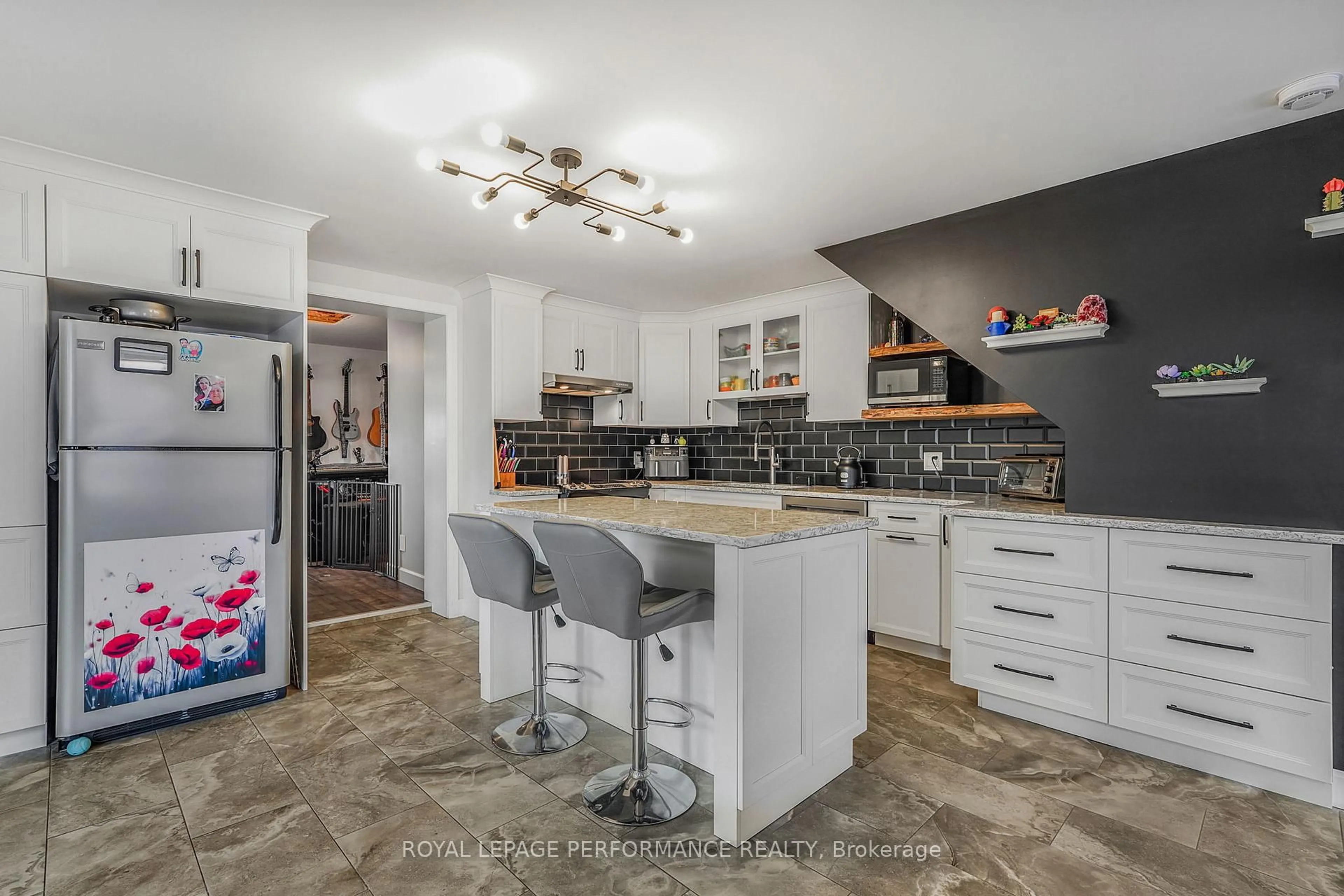 Open concept kitchen, ceramic/tile floor for 314 Laurier St, Hawkesbury Ontario K6A 2A4