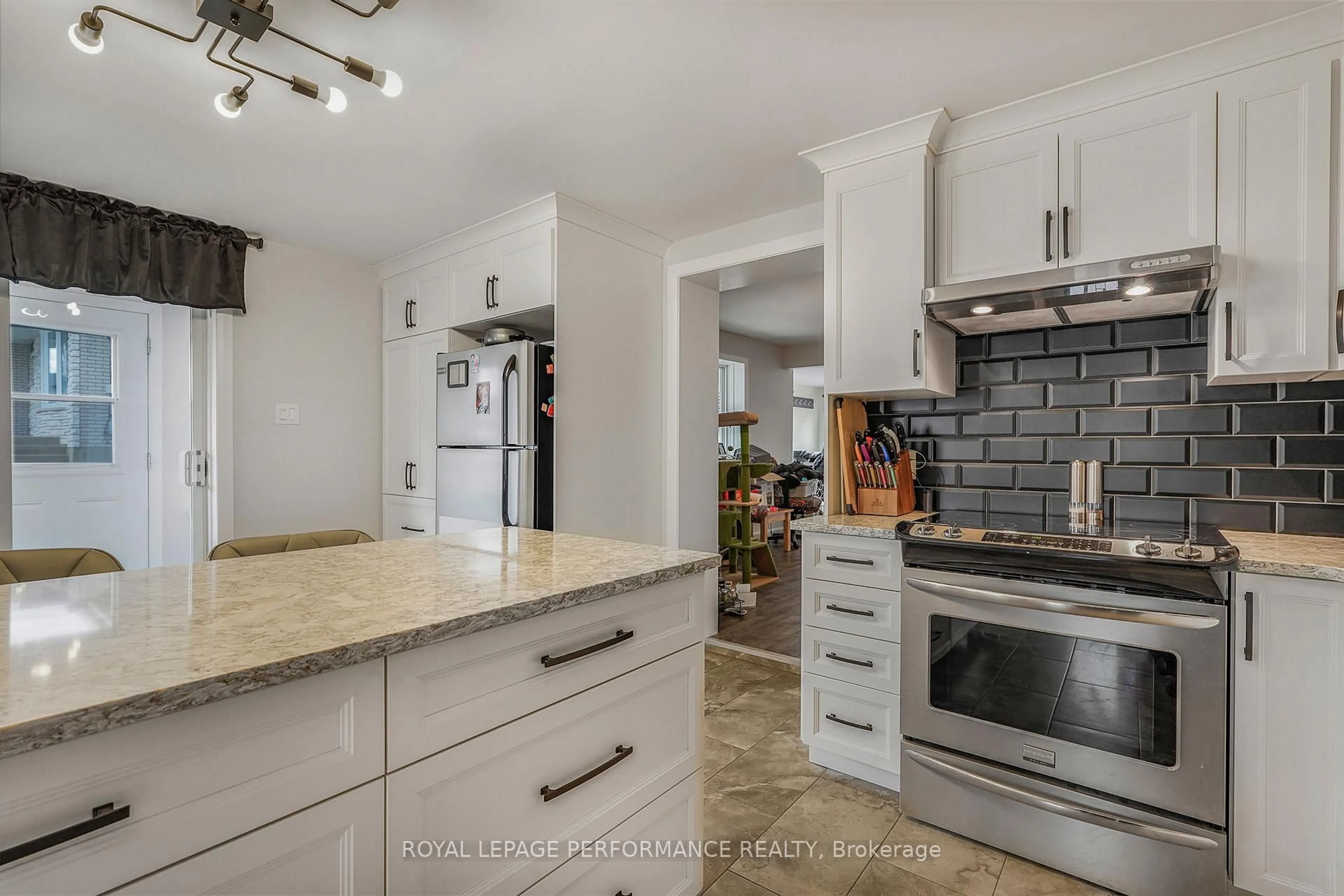 Open concept kitchen, ceramic/tile floor for 314 Laurier St, Hawkesbury Ontario K6A 2A4