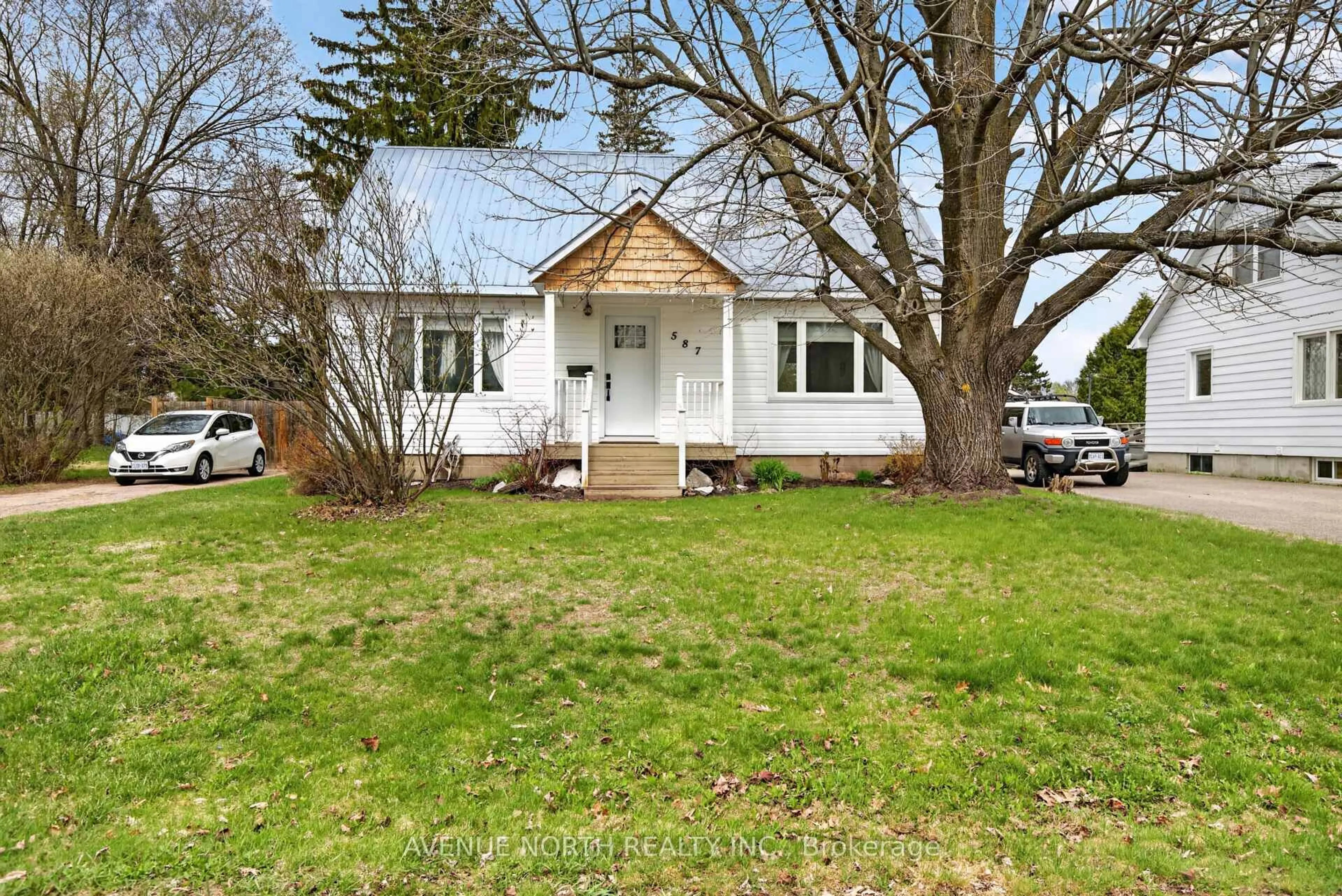 Unknown for 587 Roy St, Pembroke Ontario K8A 6R6
