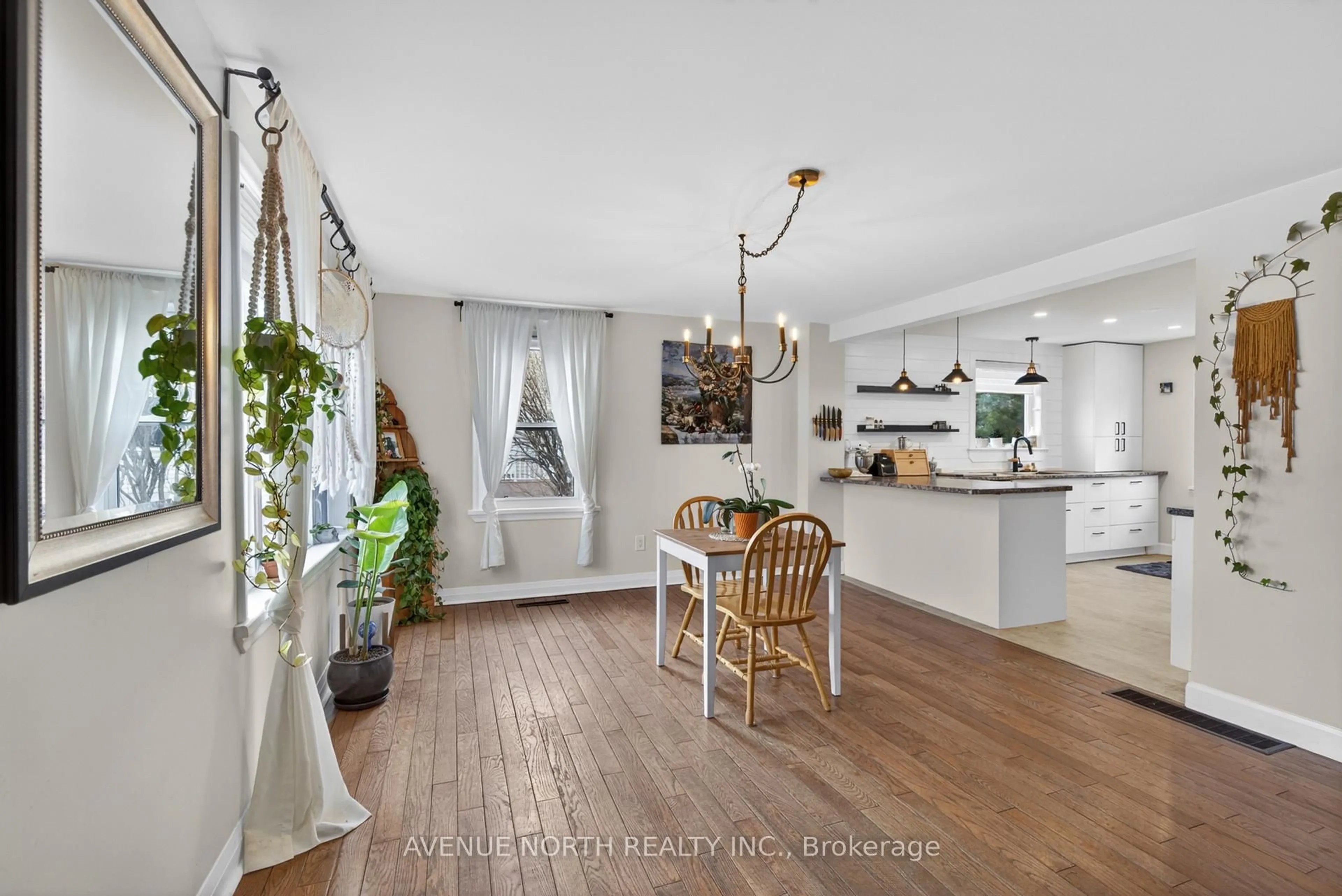 Open concept kitchen, unknown for 587 Roy St, Pembroke Ontario K8A 6R6