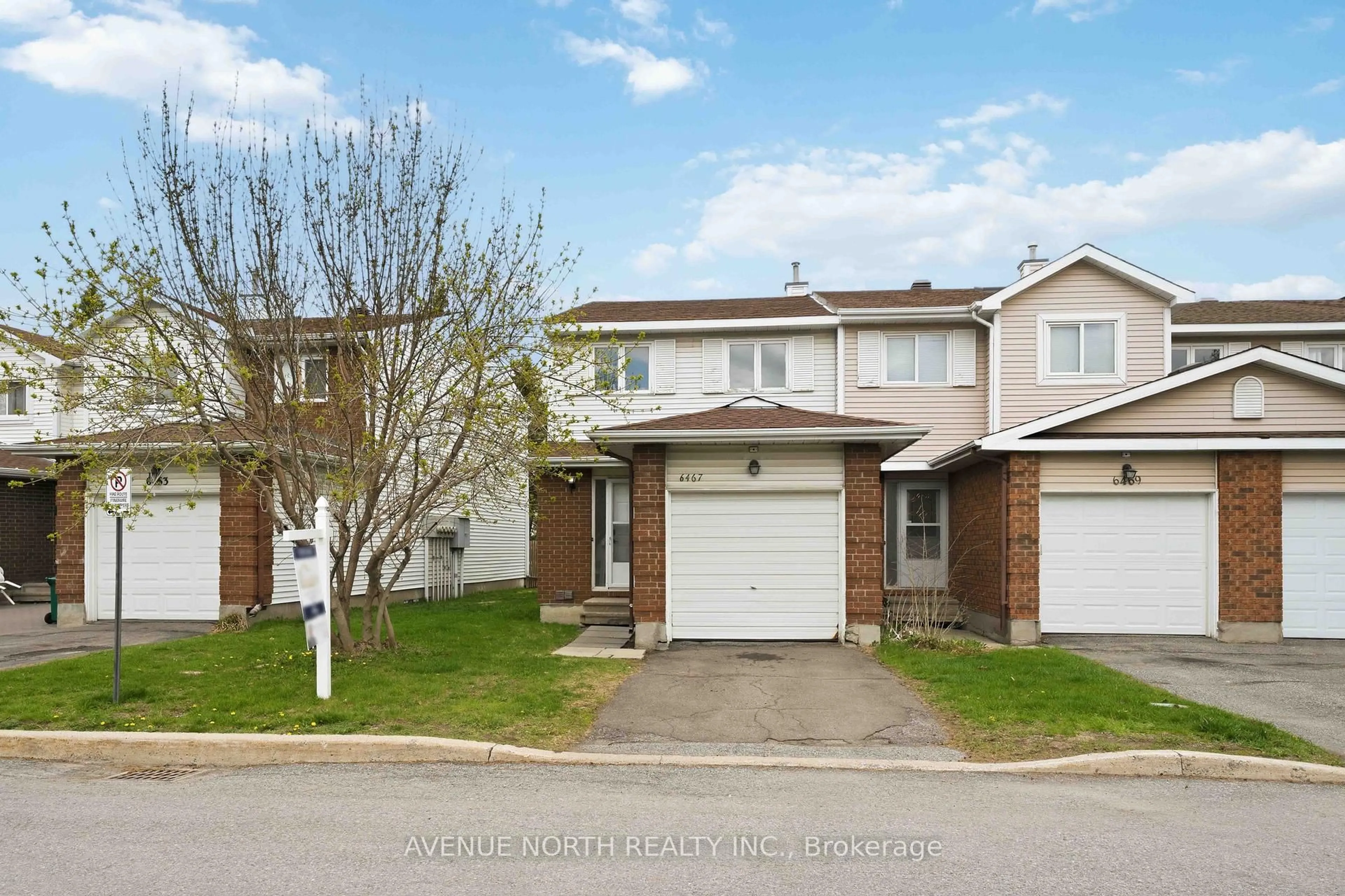 A pic from outside/outdoor area/front of a property/back of a property/a pic from drone, street for 6467 Natalie Way, Orleans Ontario K1C 4Y3