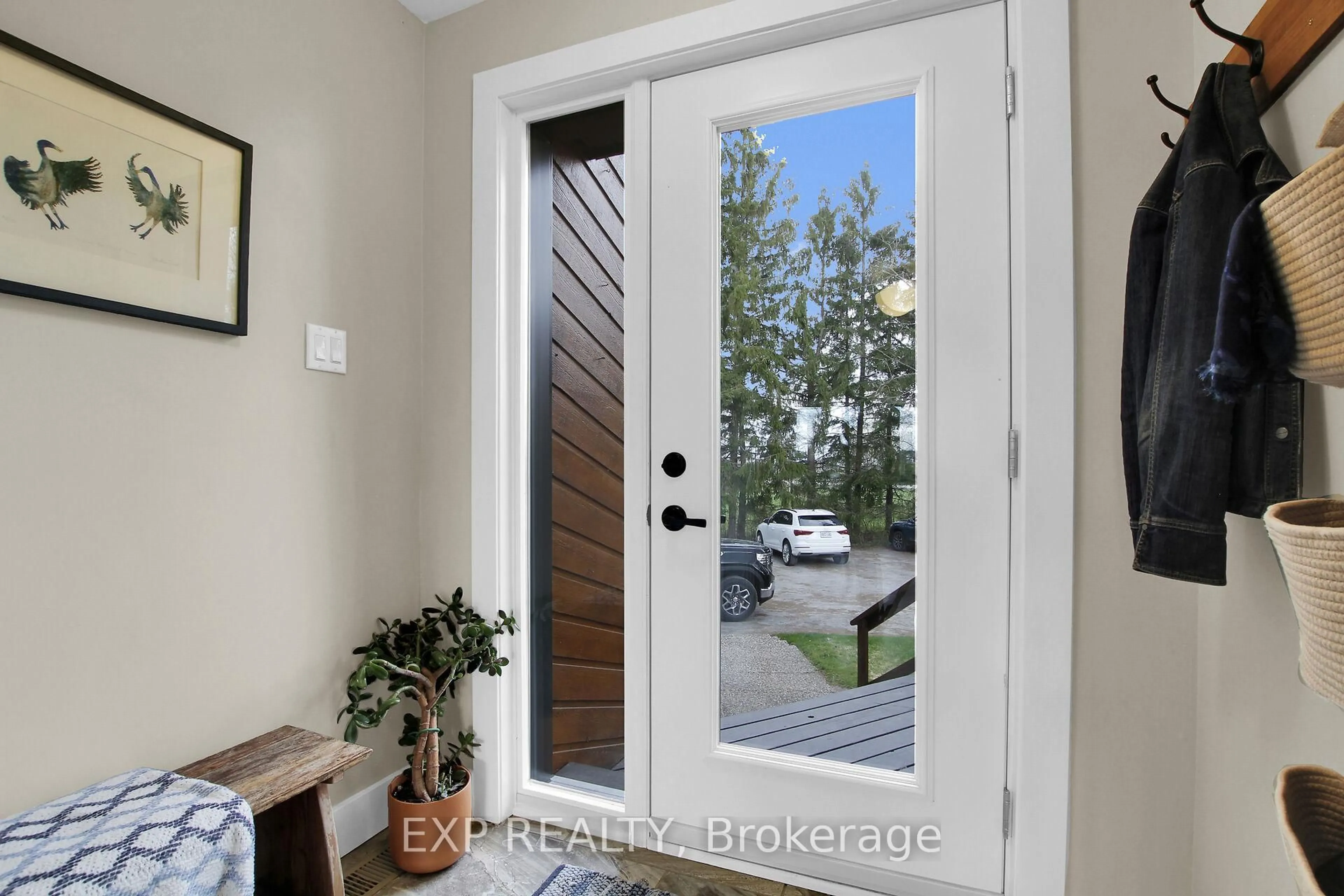 Indoor entryway for 3215 APPLETON Sdrd, Beckwith Ontario K7C 4M3
