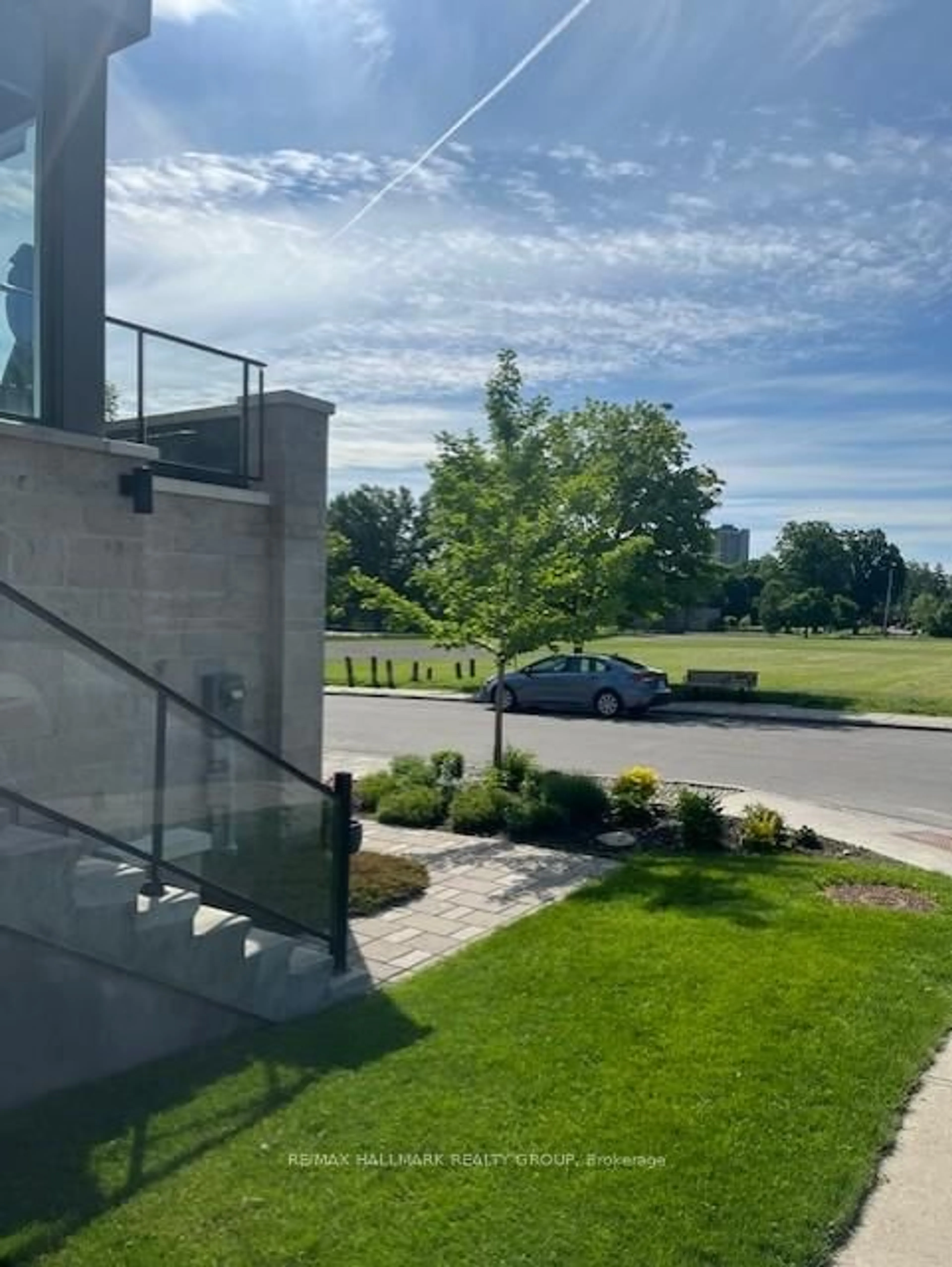 A pic from outside/outdoor area/front of a property/back of a property/a pic from drone, street for 30 Telmon St, Ottawa Ontario K1S 5P7