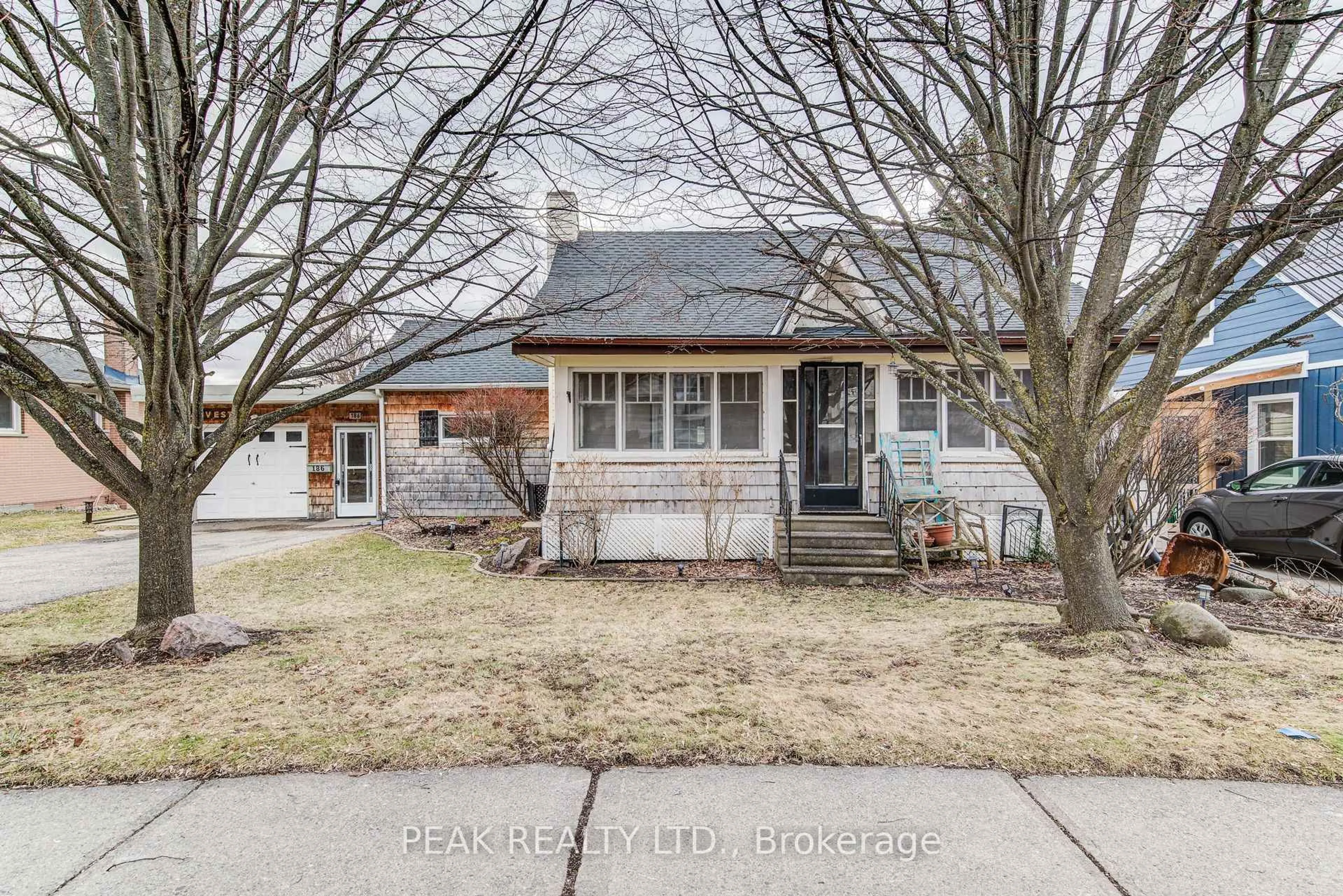 Home with brick exterior material, street for 186 Norwich Ave, Woodstock Ontario N4S 3V6