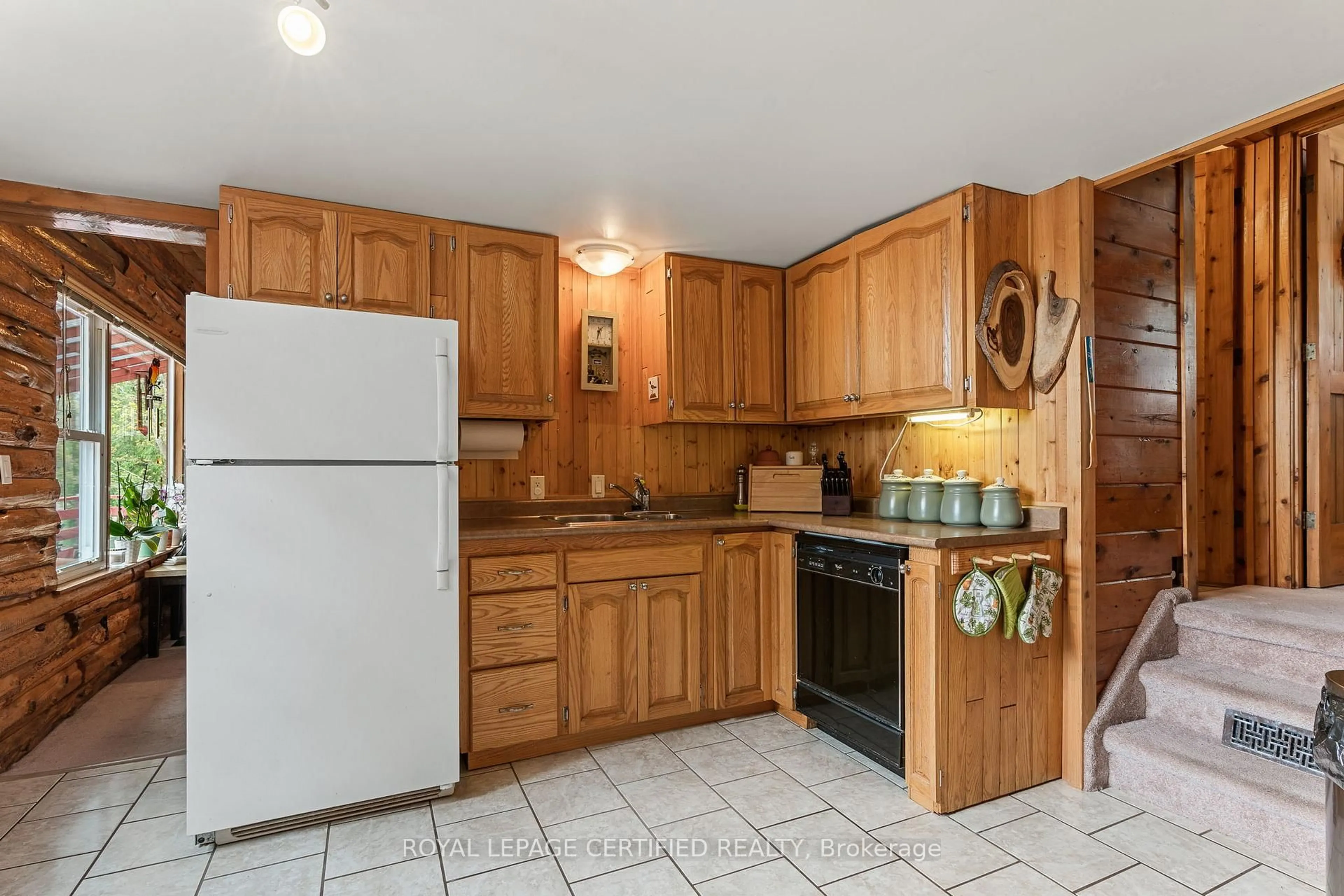 Standard kitchen, ceramic/tile floor for 502495 Grey Road 1, Georgian Bluffs Ontario N0H 2T0