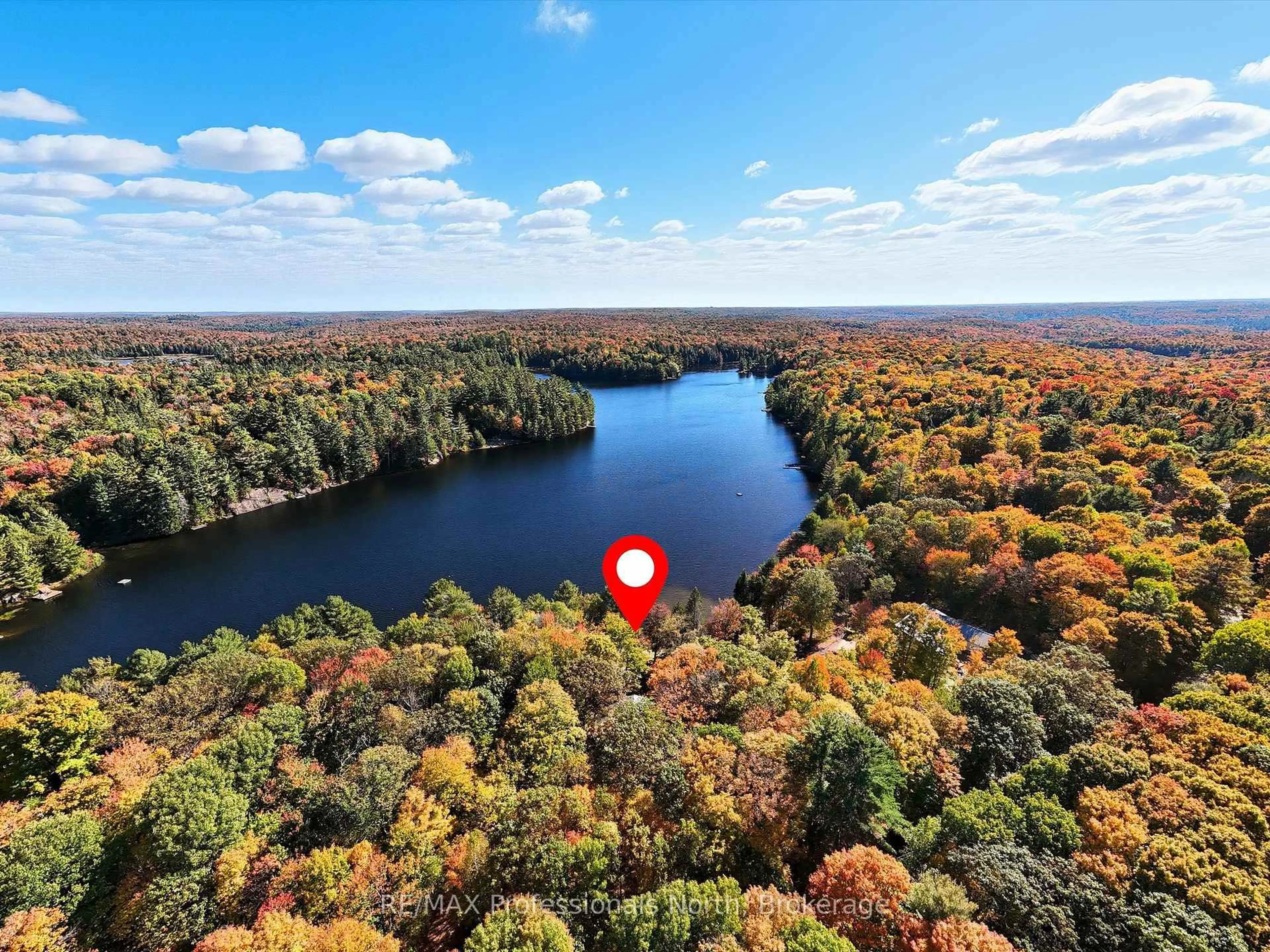 A pic from outside/outdoor area/front of a property/back of a property/a pic from drone, water/lake/river/ocean view for 293 OTTER LAKE Rd, Huntsville Ontario P1H 2J3