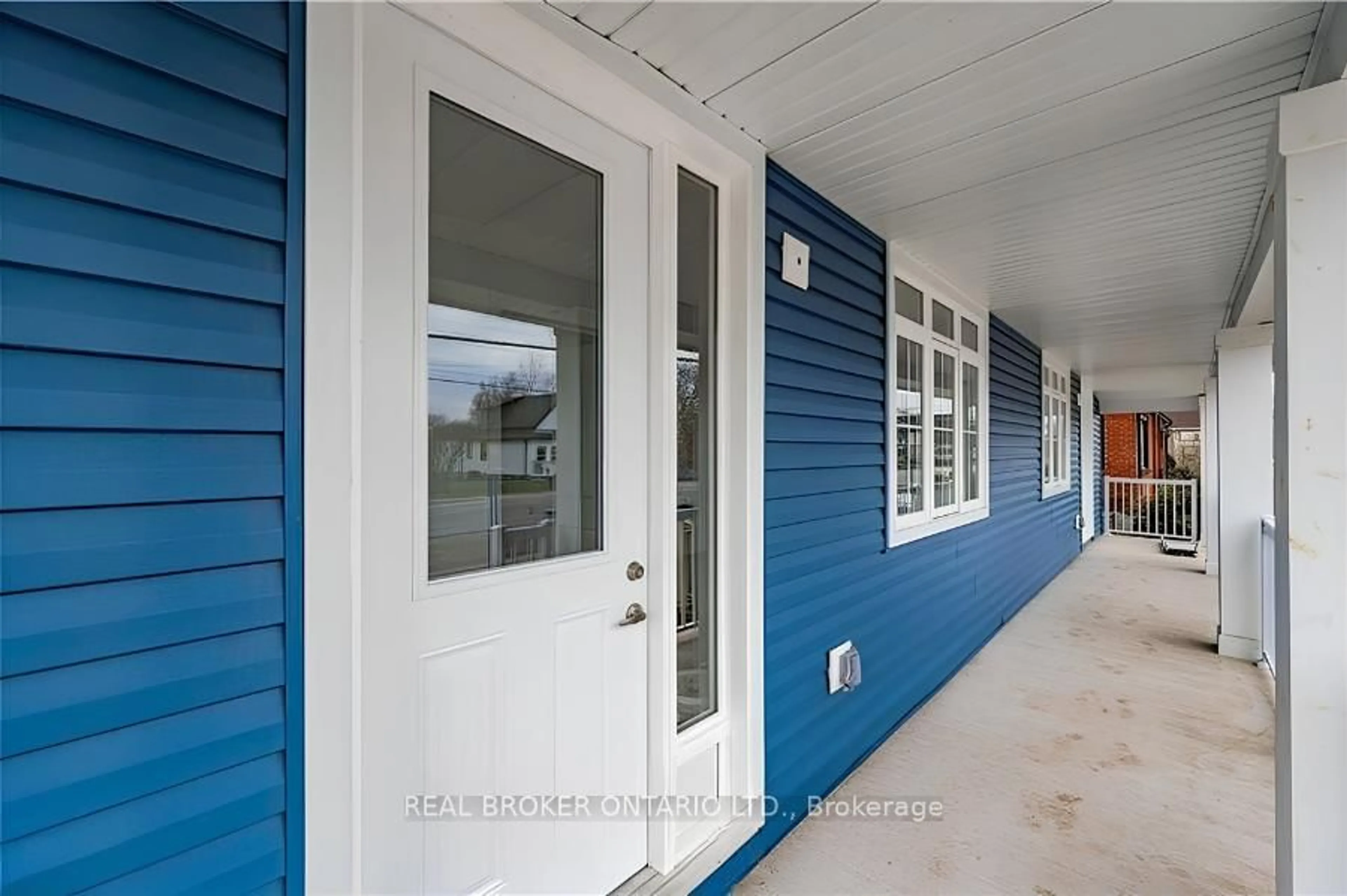 Unknown for 777 Beach Blvd, Hamilton Ontario L8H 6Y5