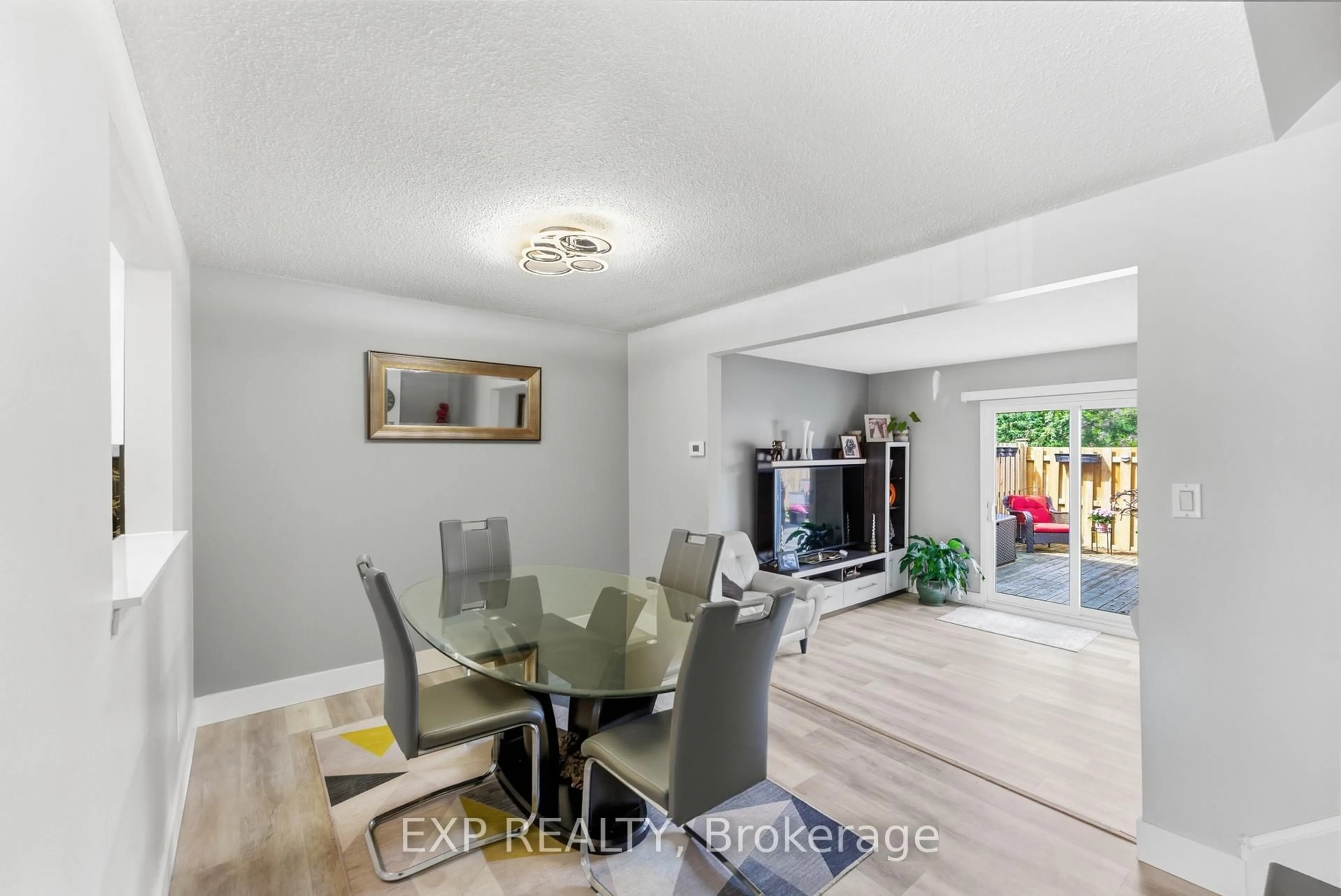 Dining room, unknown for 6767 Thorold Stone Rd #78, Niagara Falls Ontario L2J 3W9