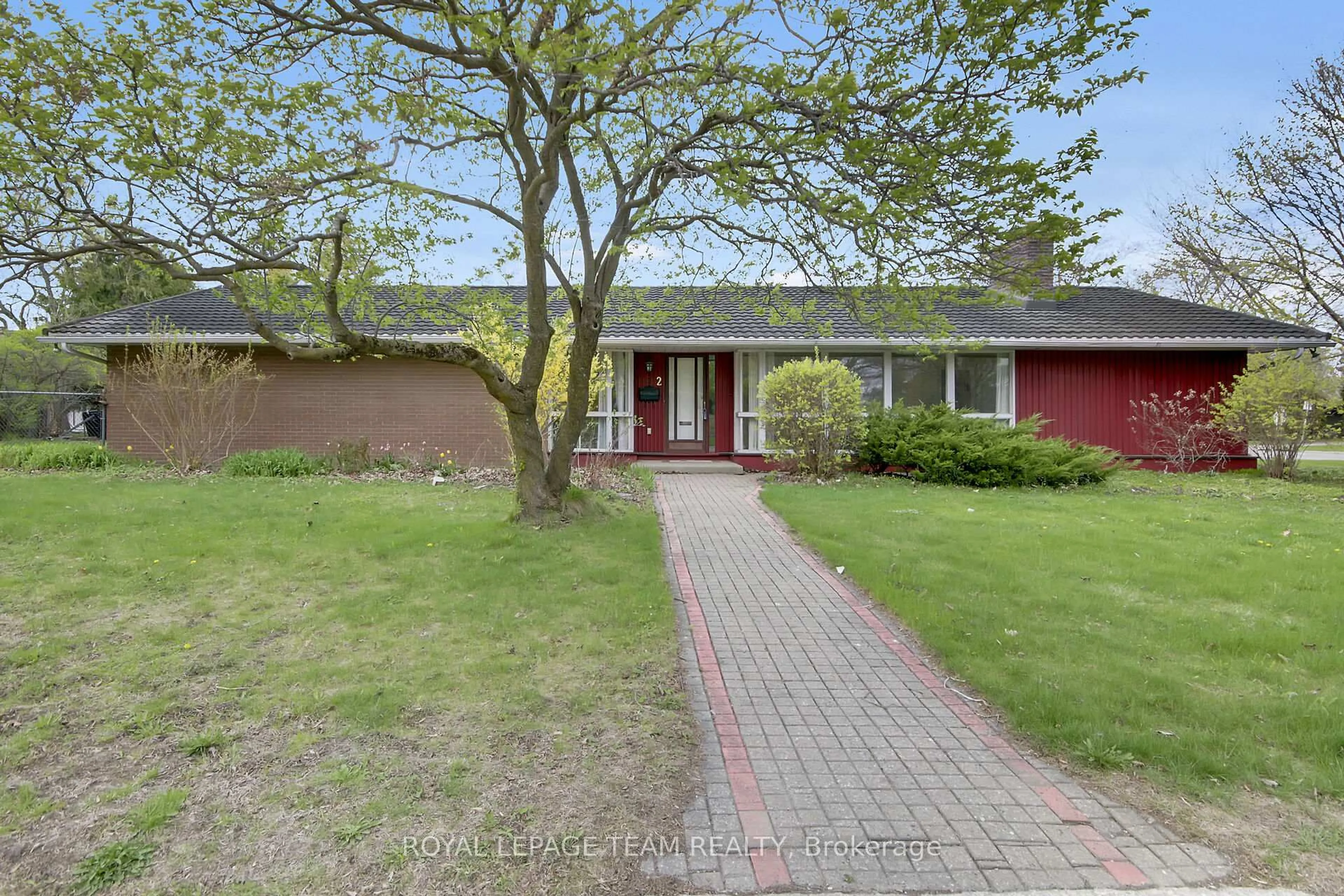 A pic from outside/outdoor area/front of a property/back of a property/a pic from drone, street for 2 Aleutian Rd, Ottawa Ontario K2H 7C8