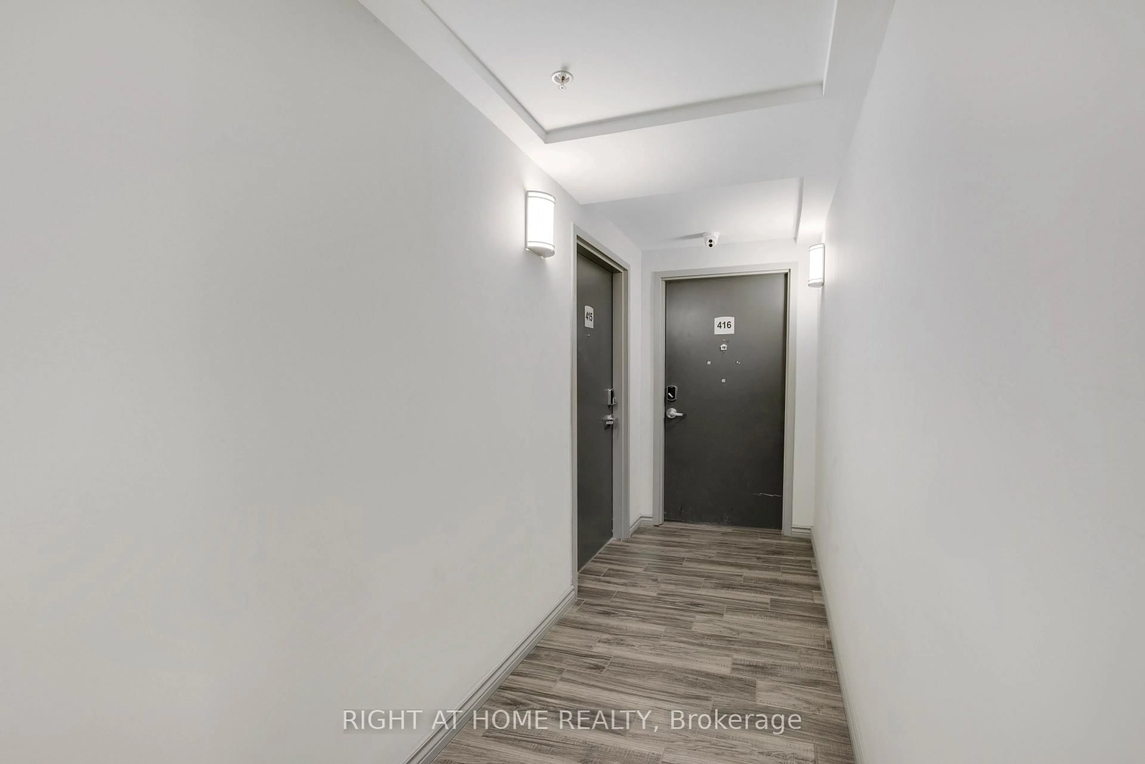 Unknown for 275 Larch St #B415, Waterloo Ontario N2L 3R2