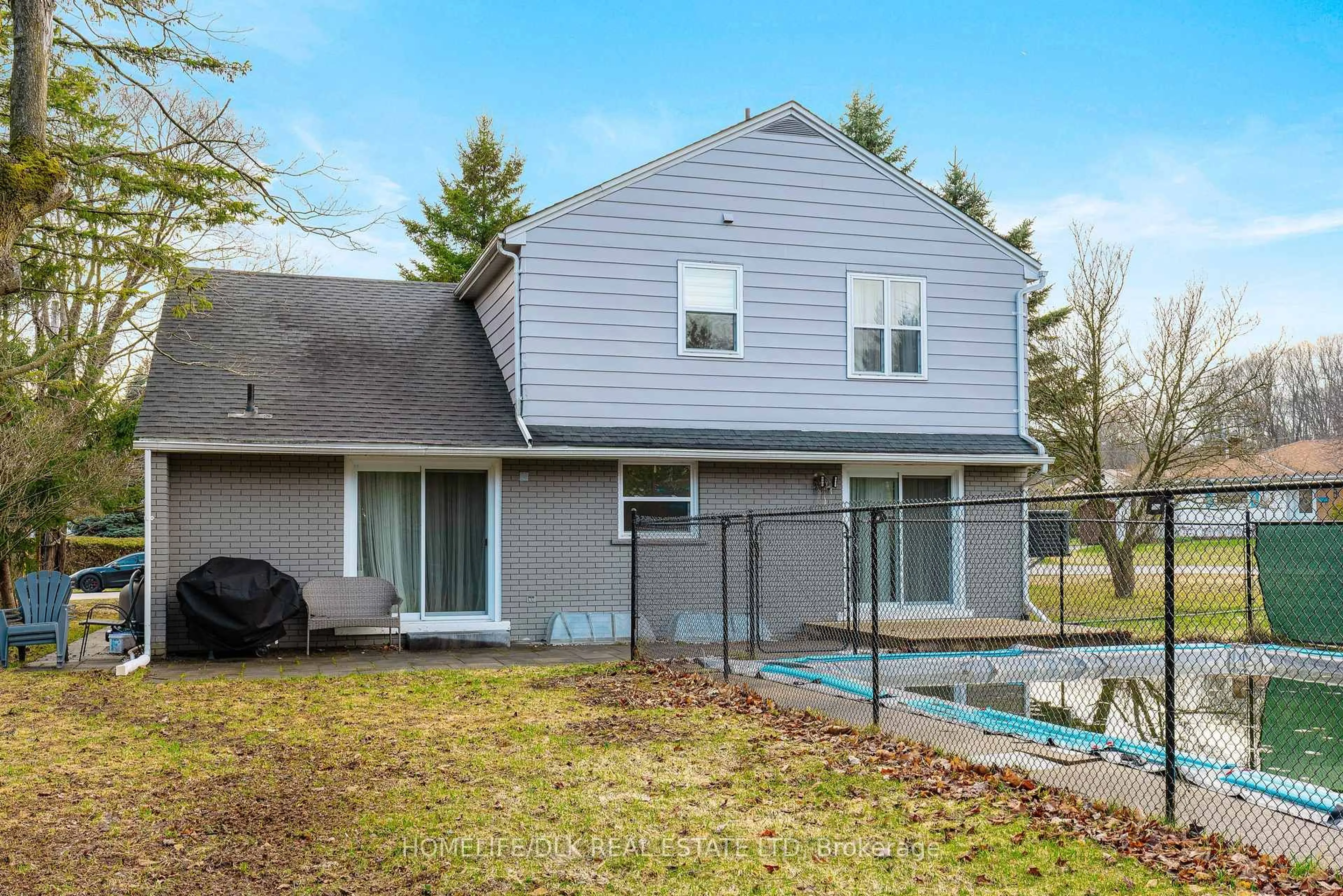 Unknown for 4 Baxter Dr, Brockville Ontario K6V 3T8