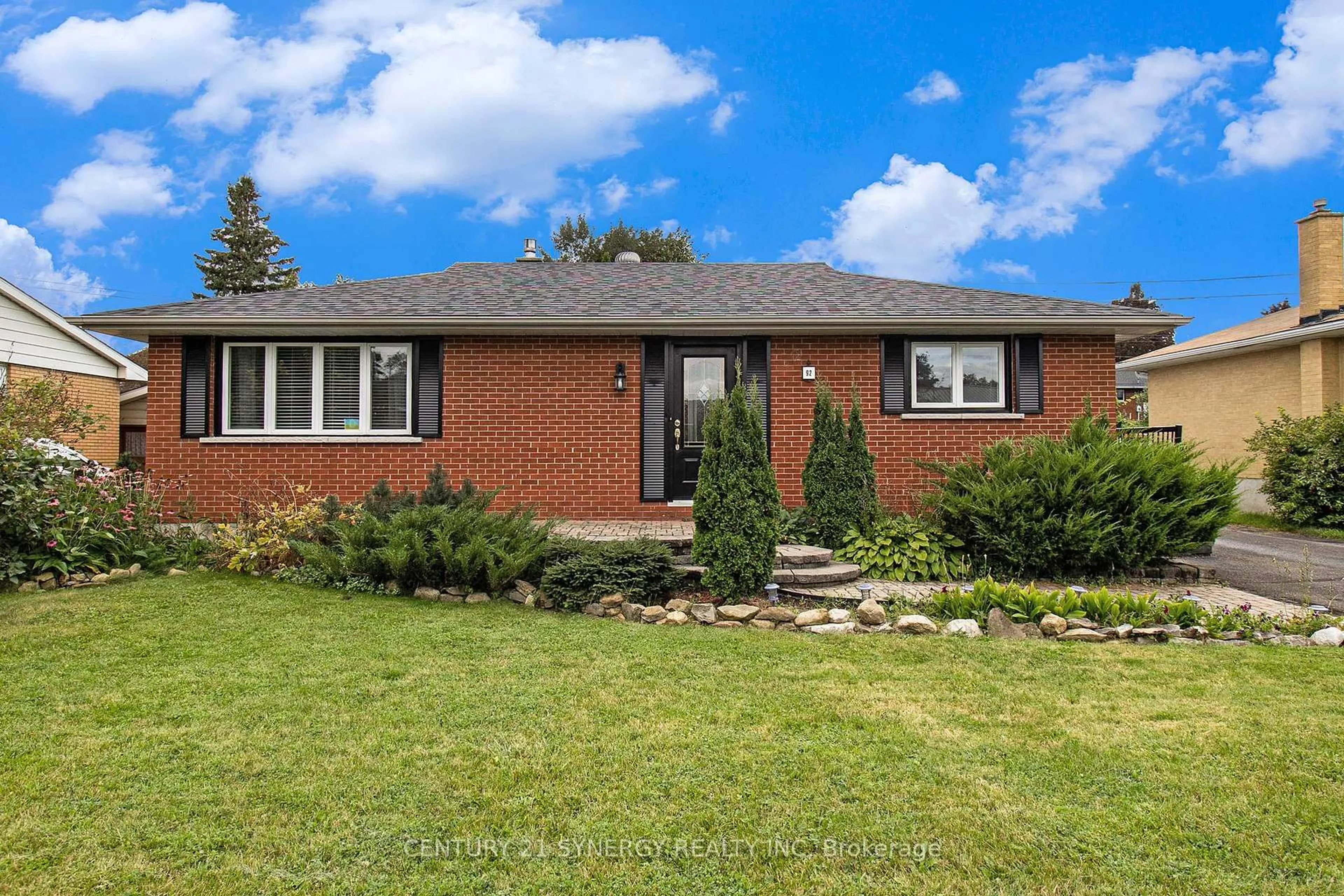Home with brick exterior material, street for 92 Jasper Ave, Smiths Falls Ontario K7A 4E1