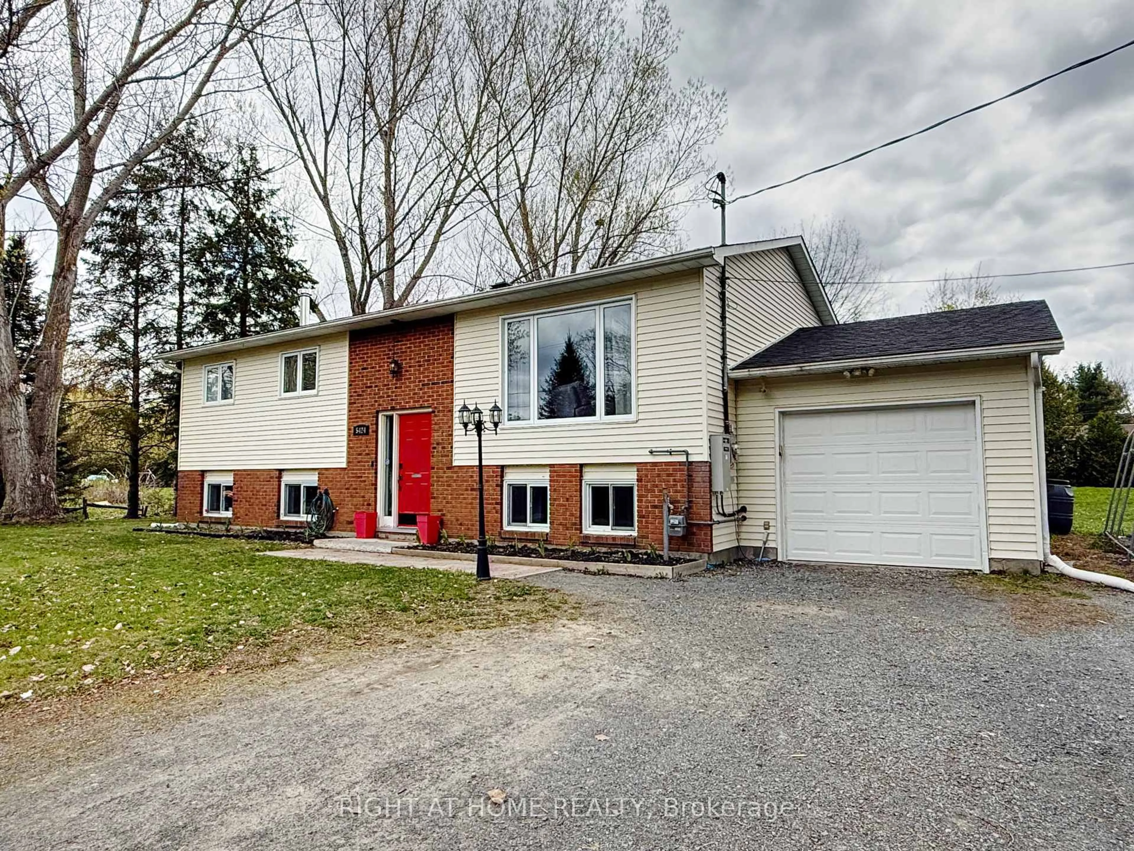 Unknown for 5424 TAYLOR Way, Osgoode Ontario K0A 2W0