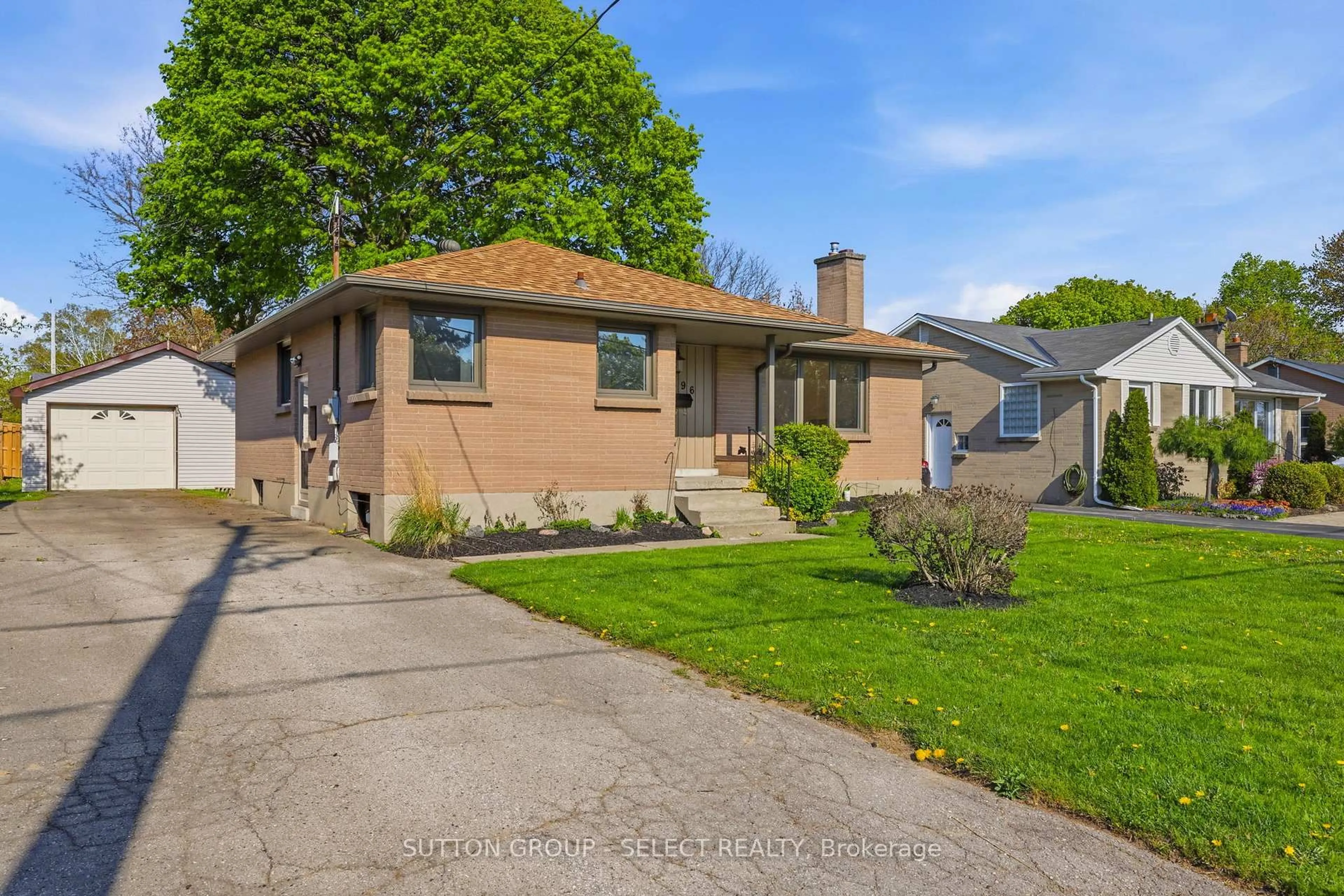 Unknown for 196 Dawn Dr, London East Ontario N5W 4X1