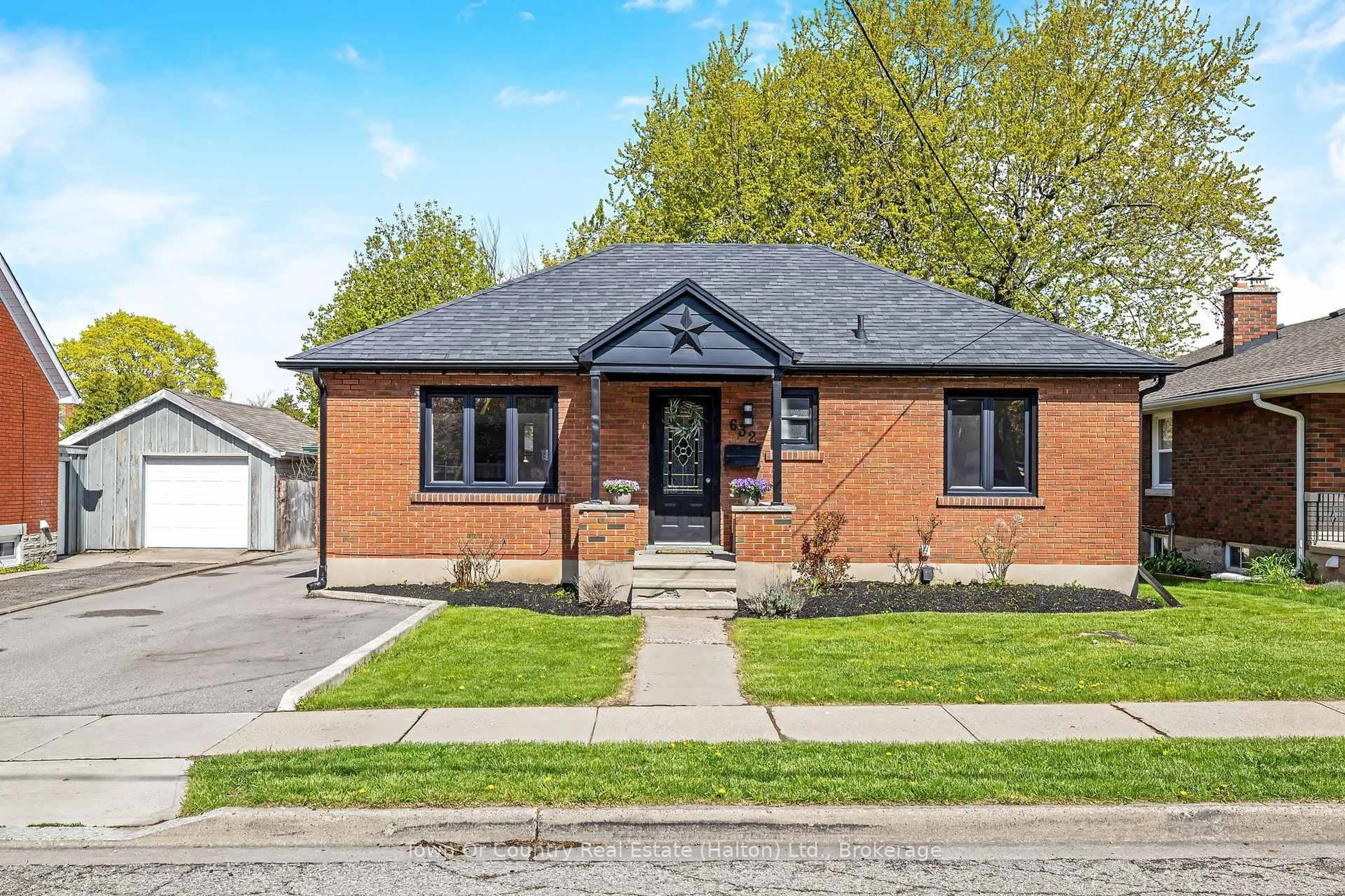 Home with brick exterior material, street for 632 WATERLOO St, Cambridge Ontario N3H 1P5
