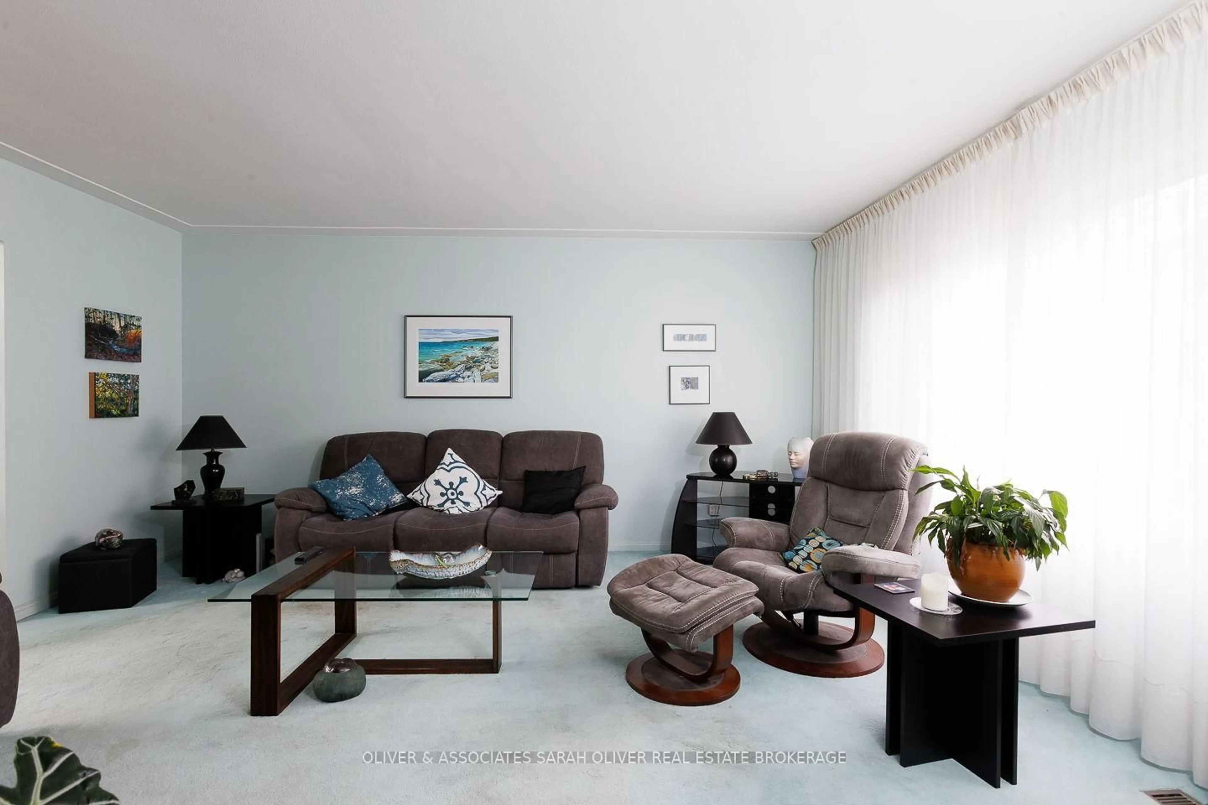 Living room with furniture, unknown for 14 Brentwood Cres, London North Ontario N6G 1X2