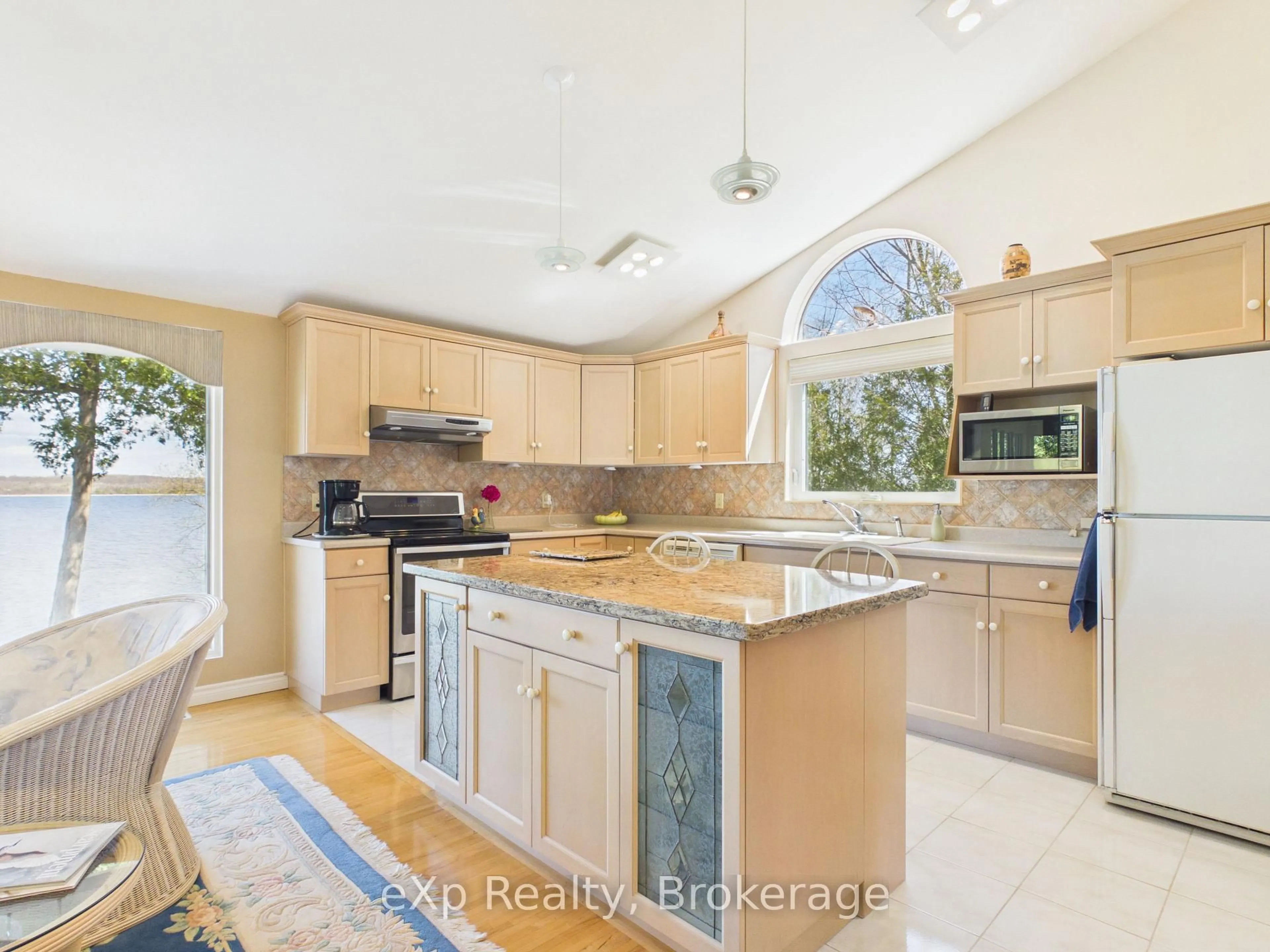 Open concept kitchen, ceramic/tile floor for 115 Ivy Dr, Georgian Bluffs Ontario N0H 2T0