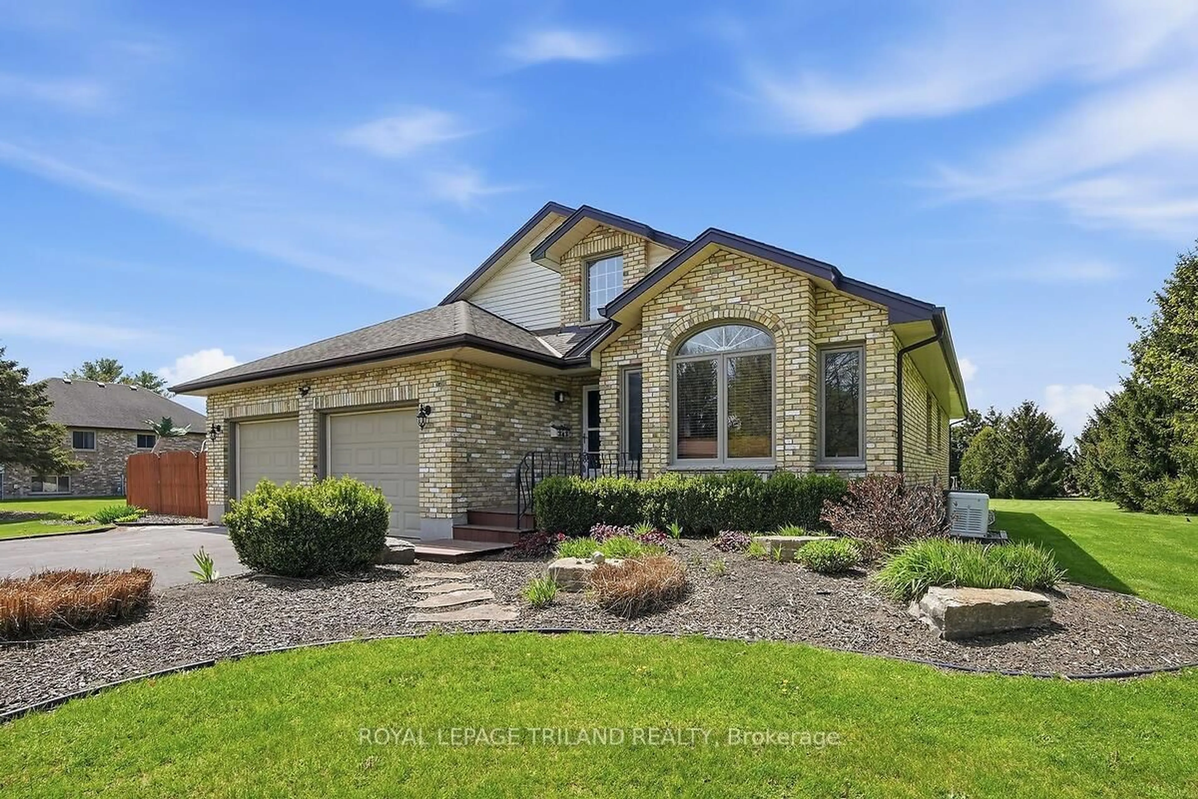 Home with brick exterior material, unknown for 24671 Dodge Dr, Strathroy-Caradoc Ontario N7G 3B5
