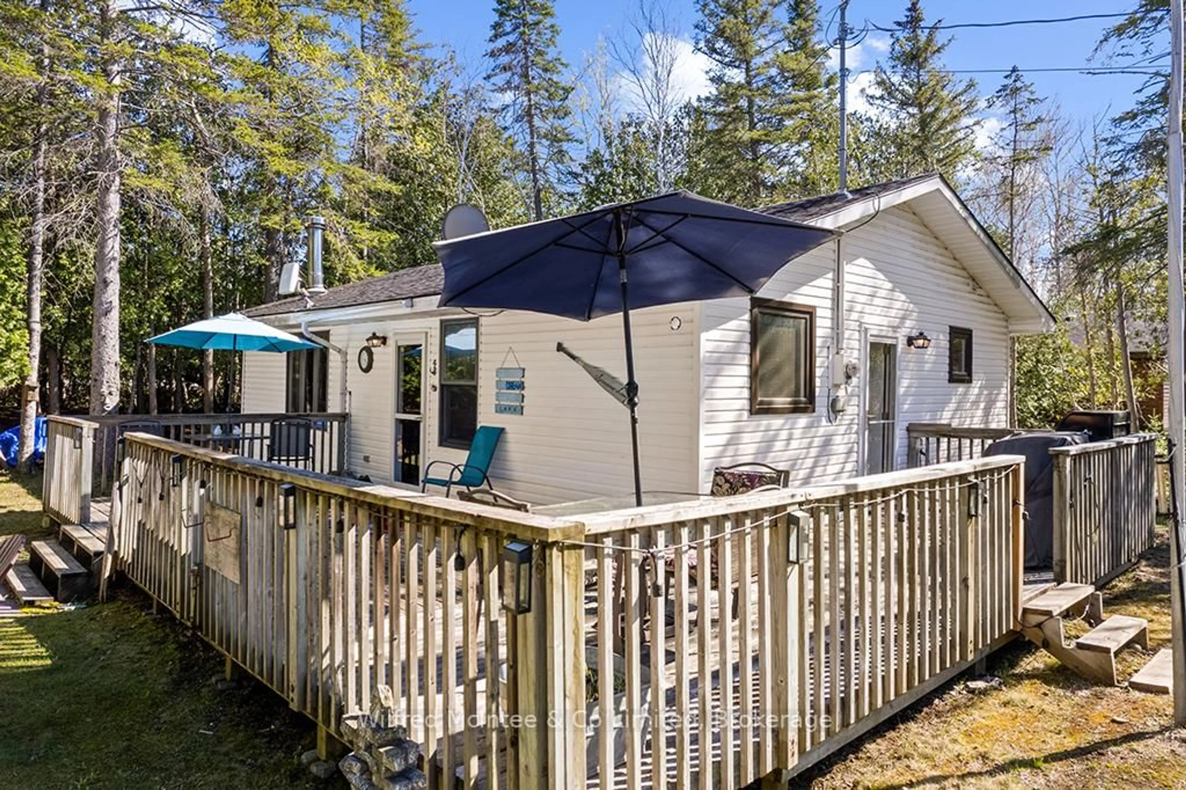 Unknown for 26 THOMPSON Ave, Native Leased Lands Ontario N0H 2L0