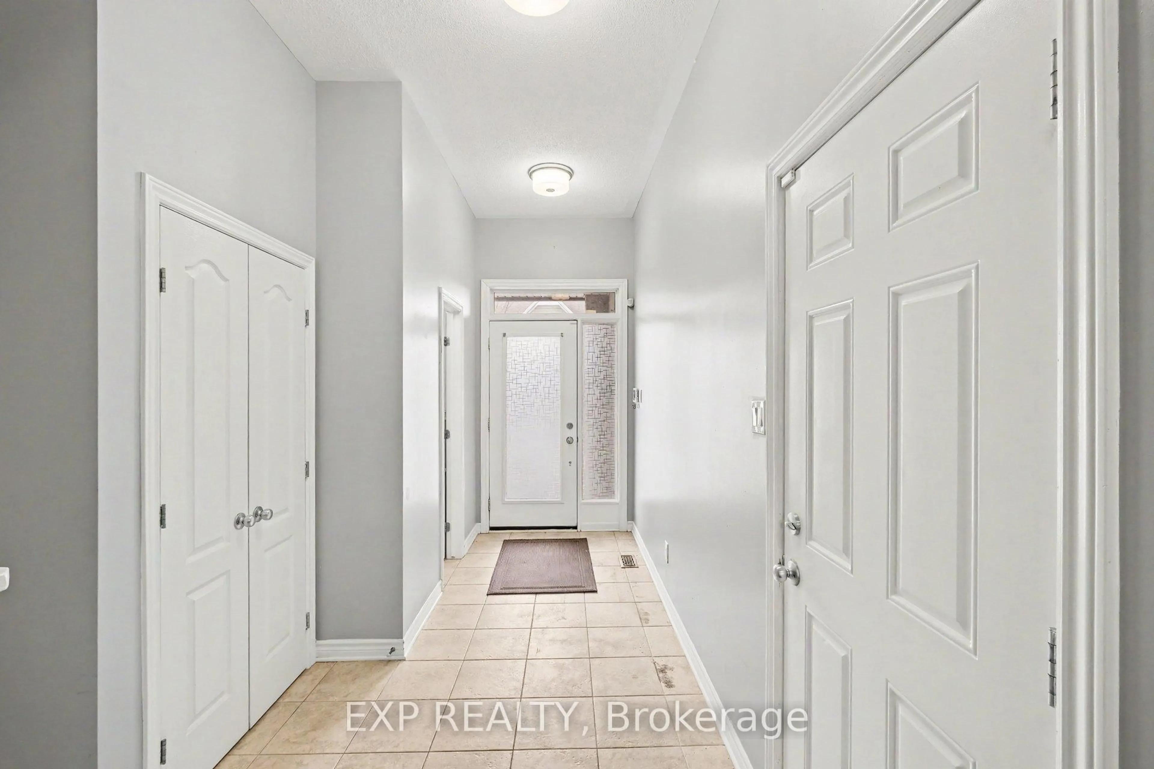 Indoor entryway for 180 Flat Sedge Cres, Ottawa Ontario K1T 0G9