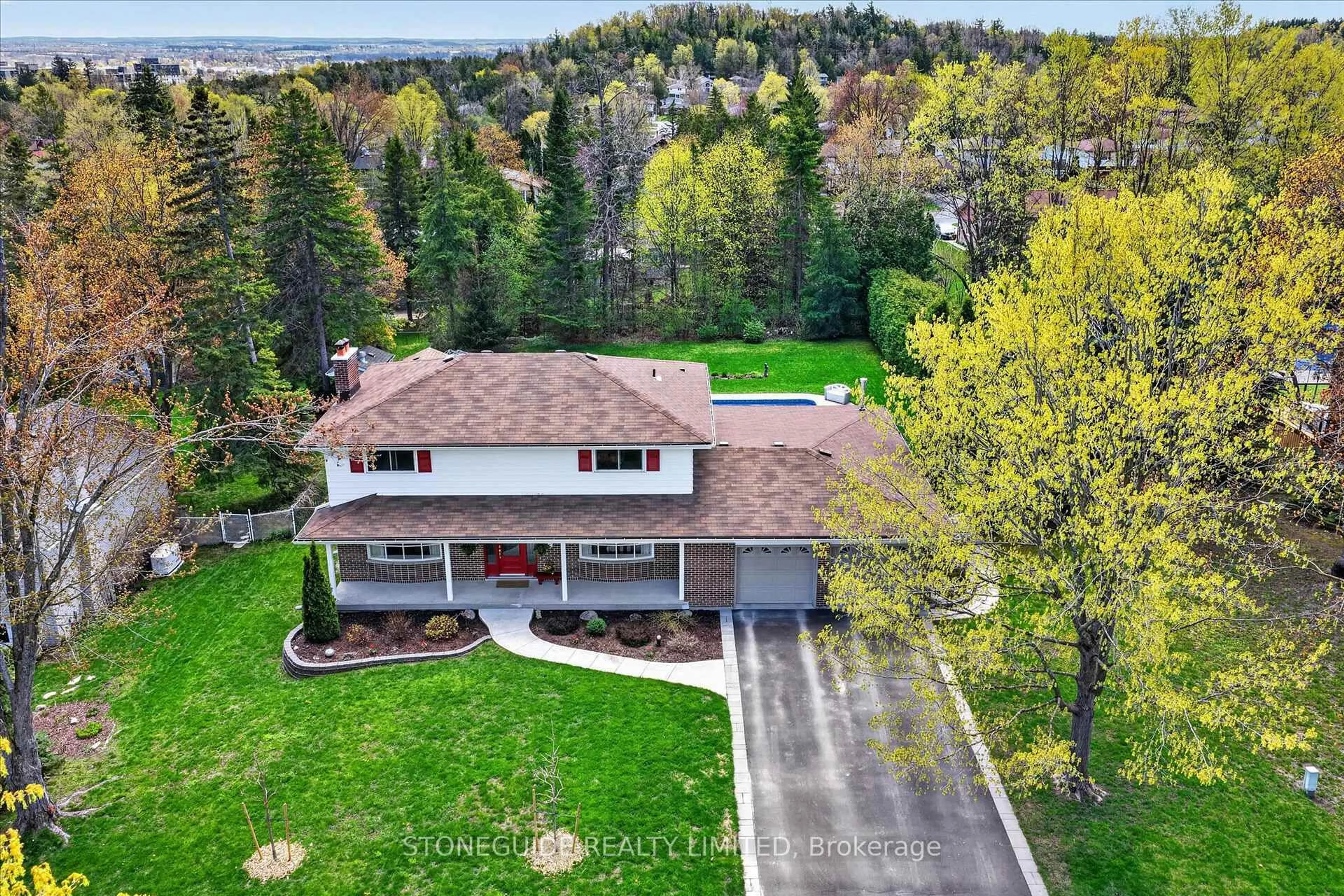 A pic from outside/outdoor area/front of a property/back of a property/a pic from drone, water/lake/river/ocean view for 29 Weller Cres, Peterborough Ontario K9J 6J4
