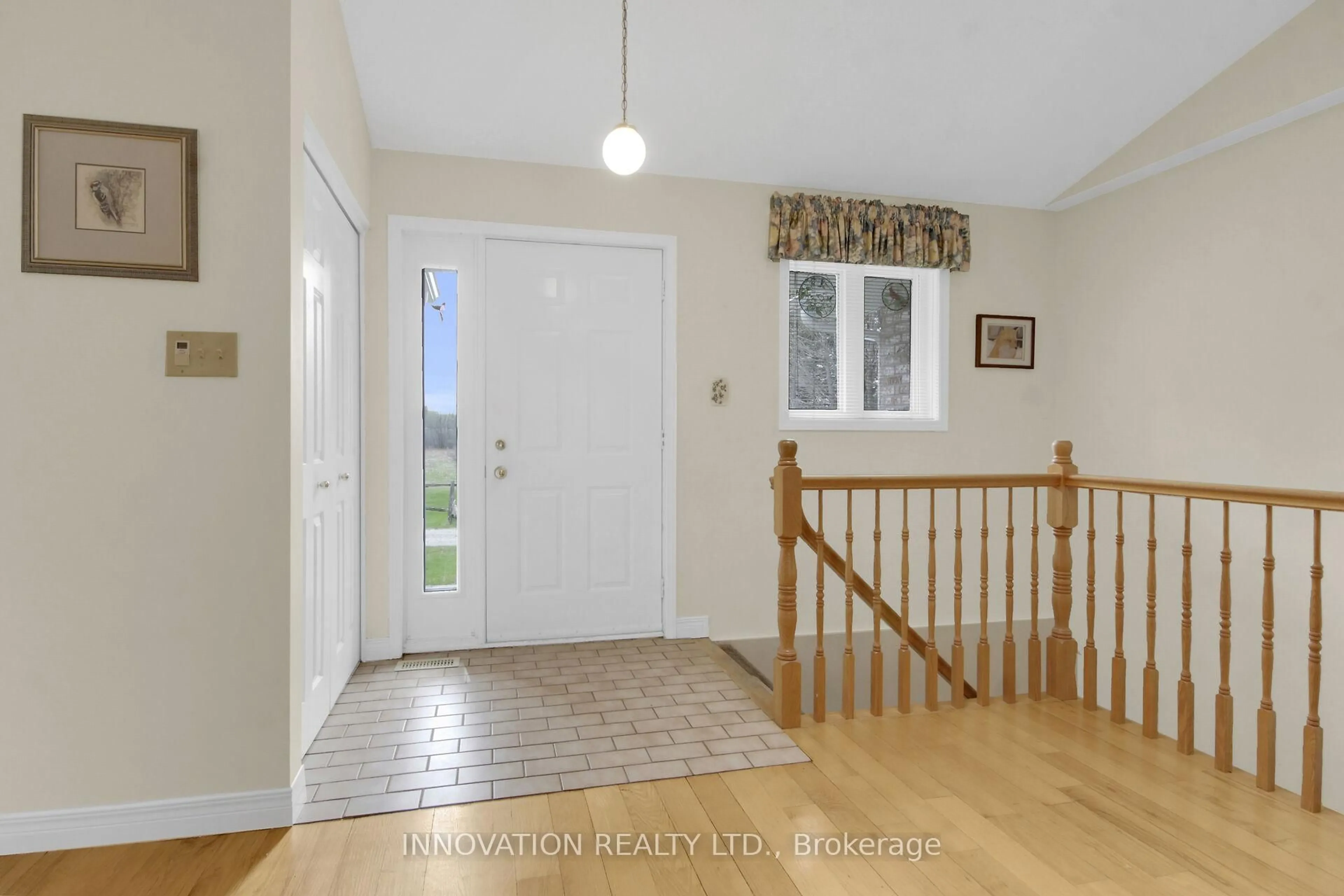 Indoor entryway for 2121 Ferguson Falls Rd, Lanark Ontario K0G 1K0