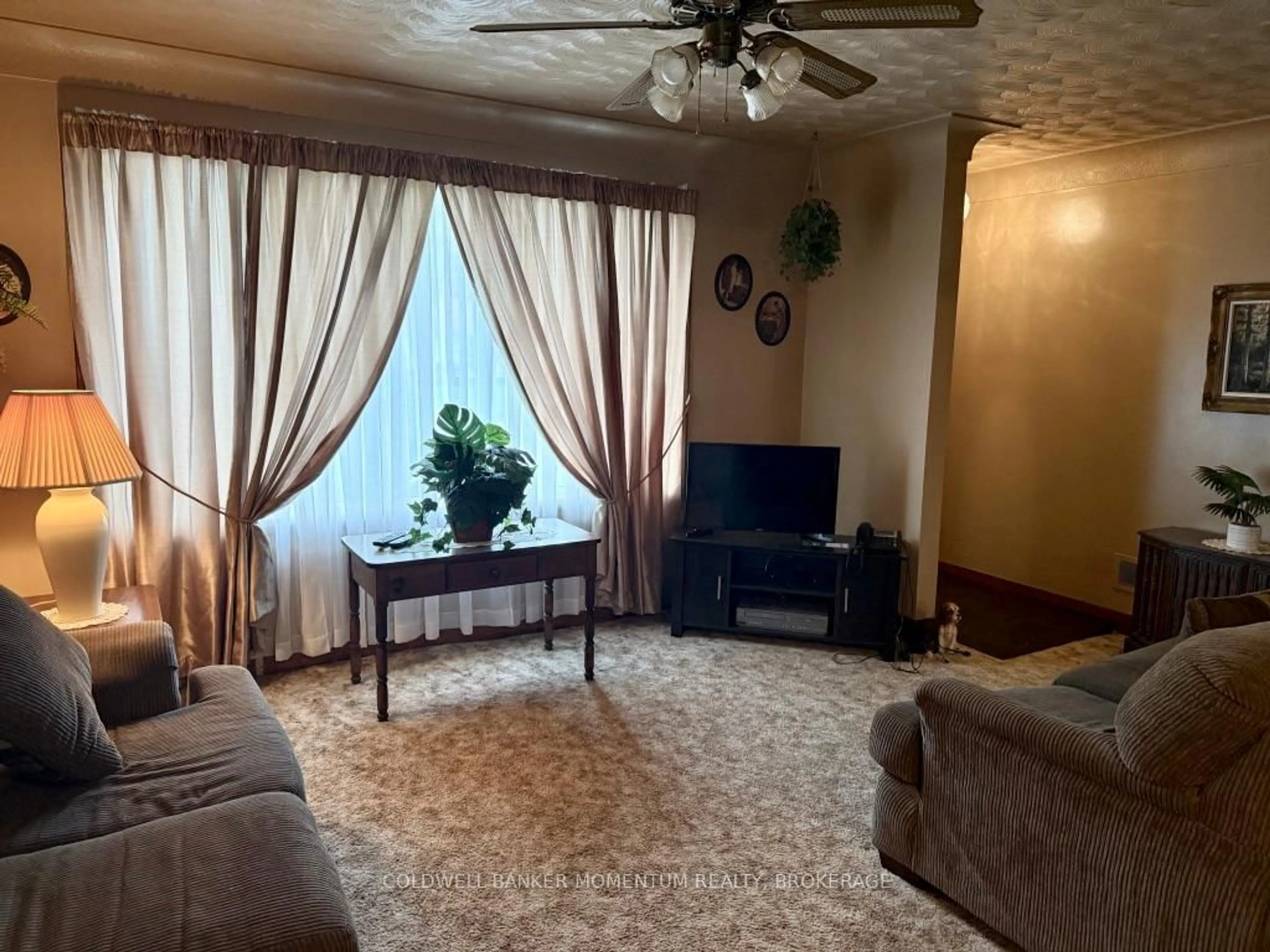 A pic of a room for 25 Thomson Rd, Welland Ontario L3C 3N1