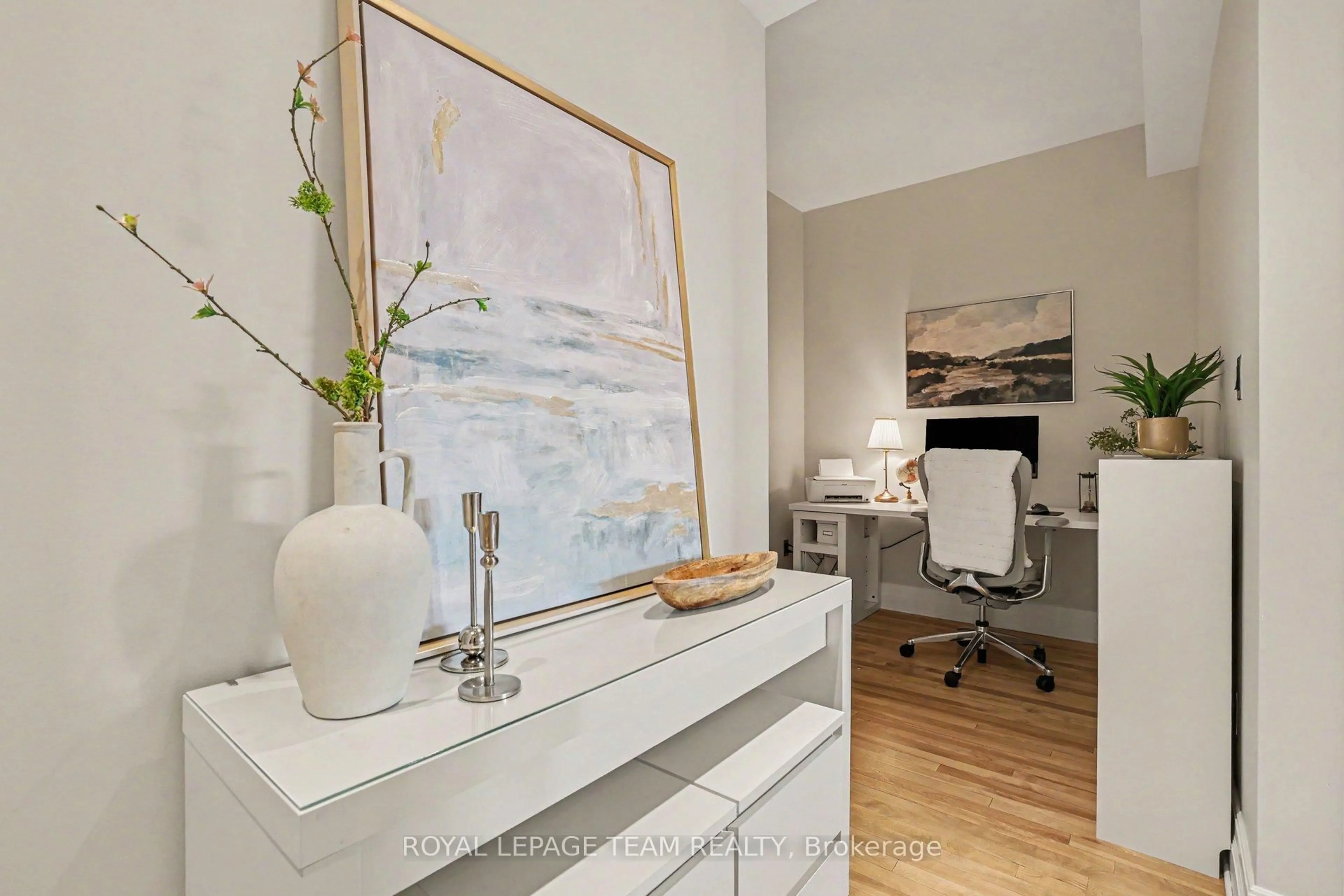 Contemporary bathroom, unknown for 330 Loretta Ave #301, Ottawa Ontario K1S 4E8