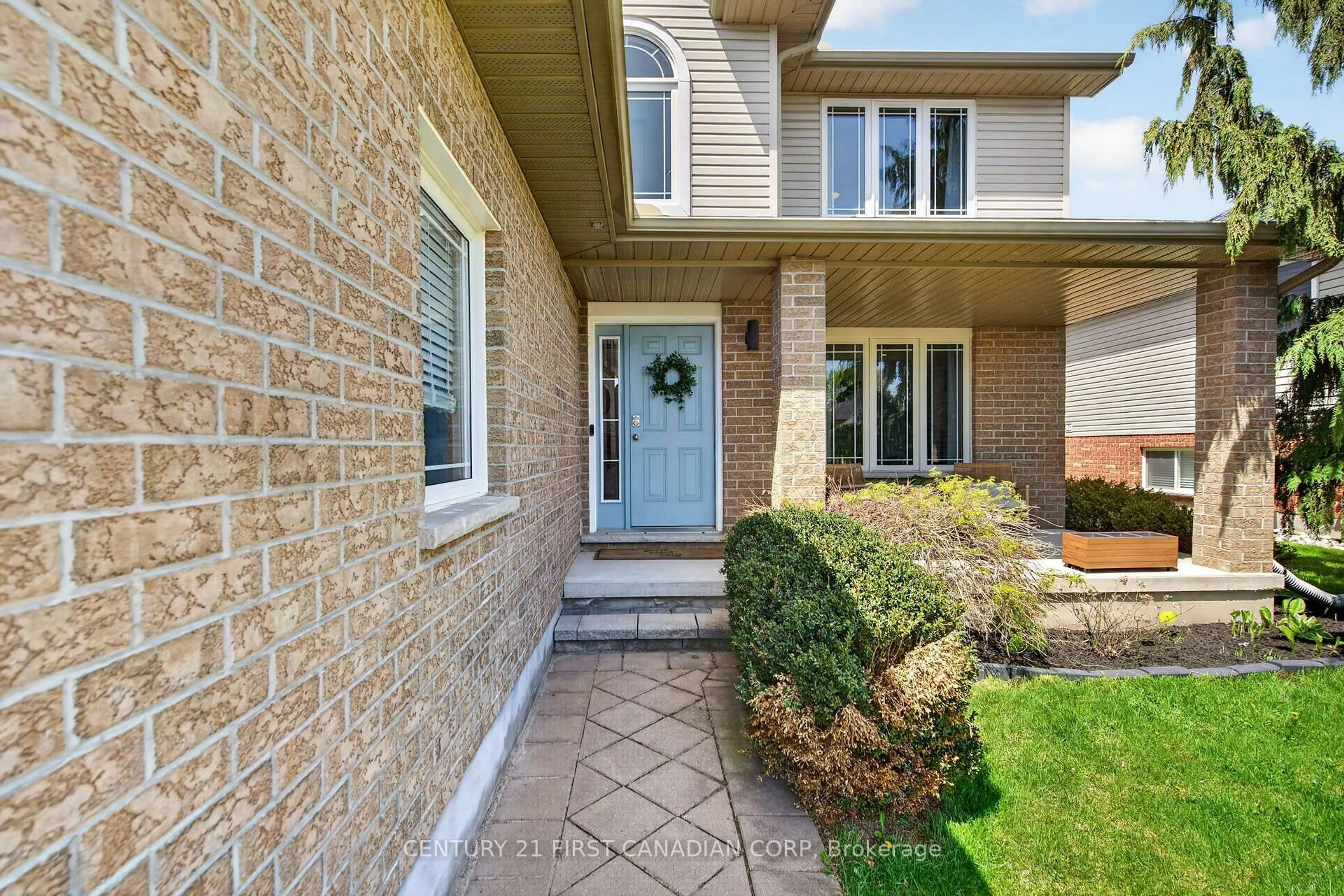 Home with brick exterior material, street for 285 Thorne Dr, Strathroy-Caradoc Ontario N7G 4C9