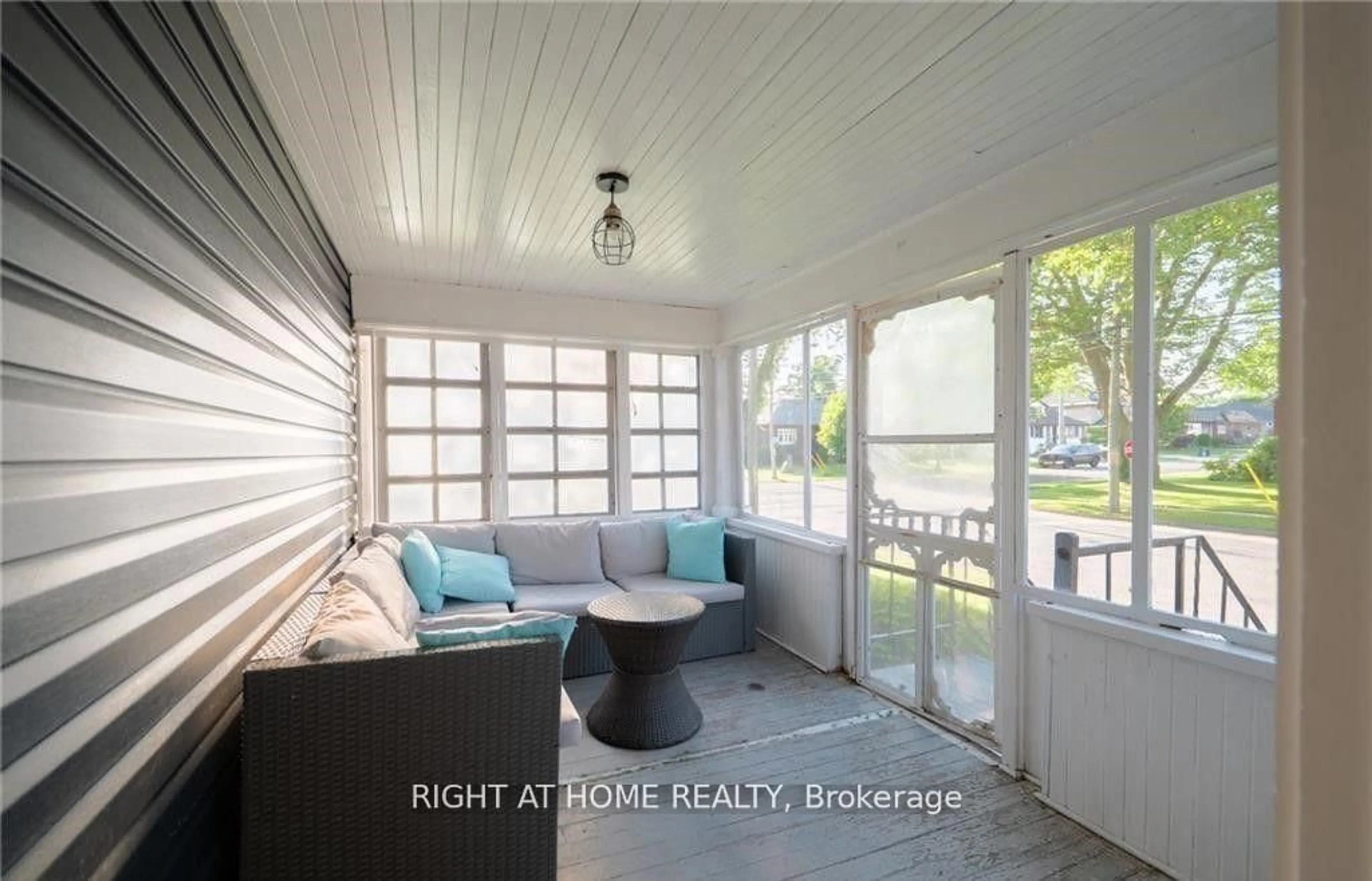 Unknown for 129 Forest Ave, Port Colborne Ontario L3K 5E5