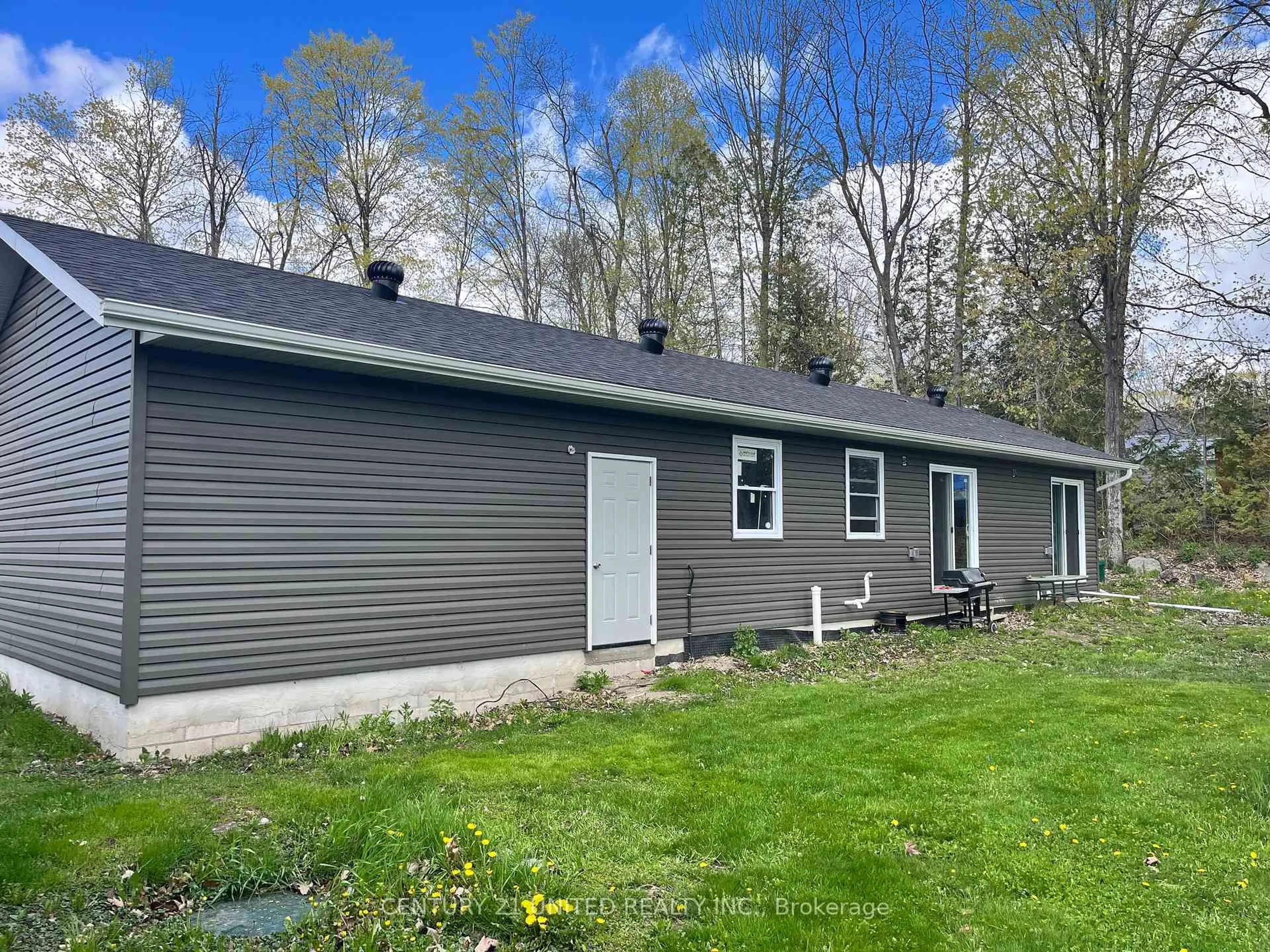 Home with vinyl exterior material, unknown for 472 Canal Rd, Trent Hills Ontario K0L 1L0