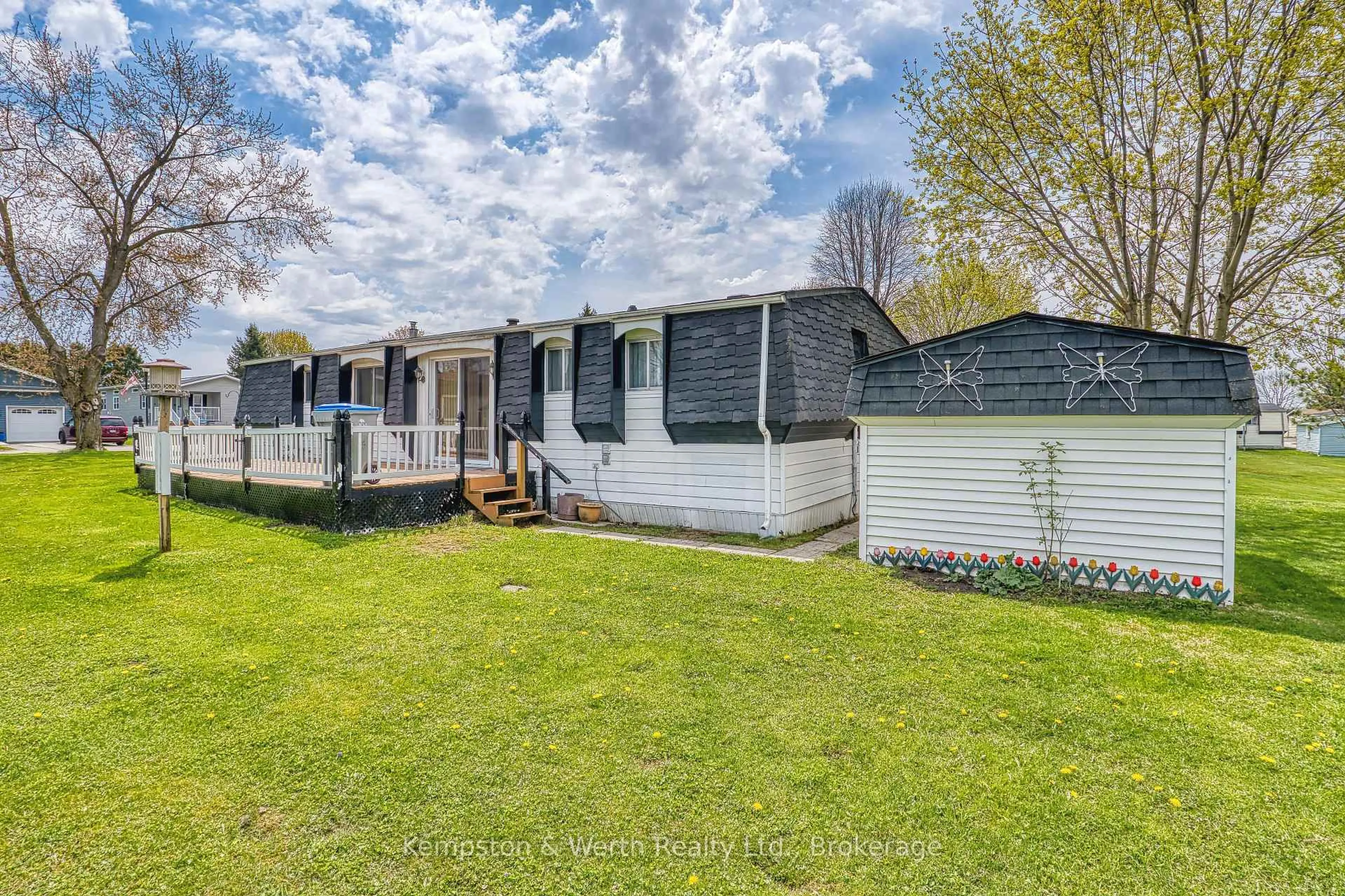 Unknown for 71 Fairview Cres, North Perth Ontario N4W 3G8