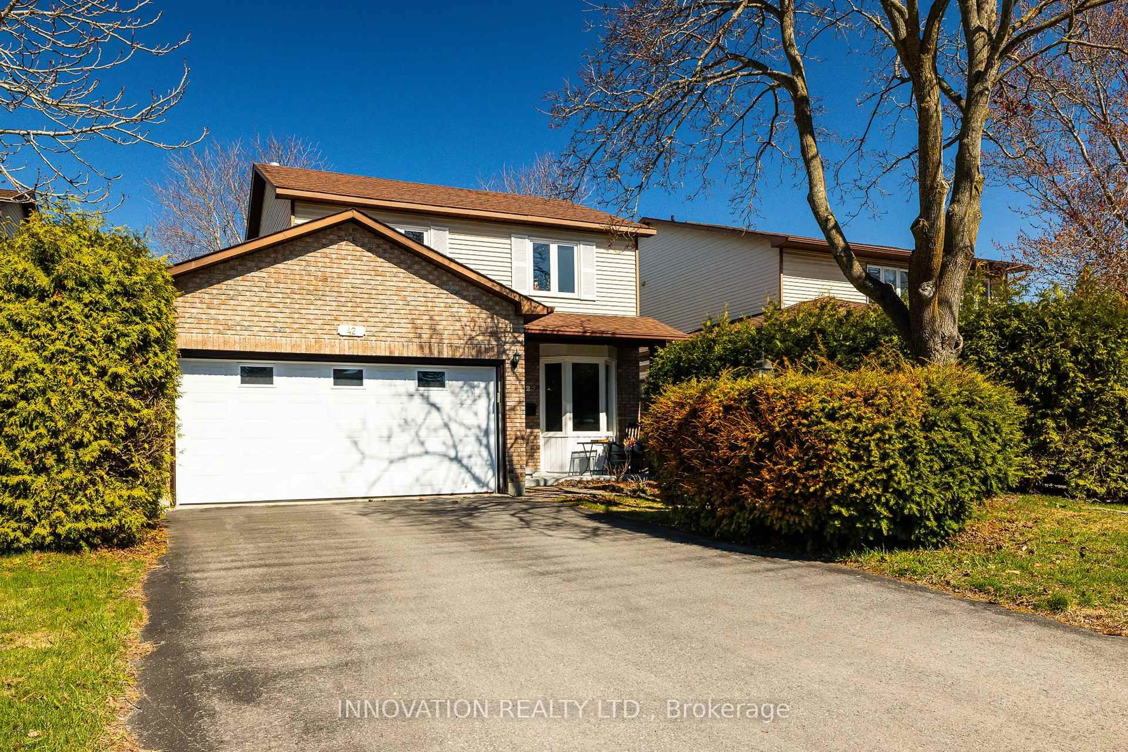 A pic from outside/outdoor area/front of a property/back of a property/a pic from drone, street for 42 Liston Cres, Ottawa Ontario K2L 2W4