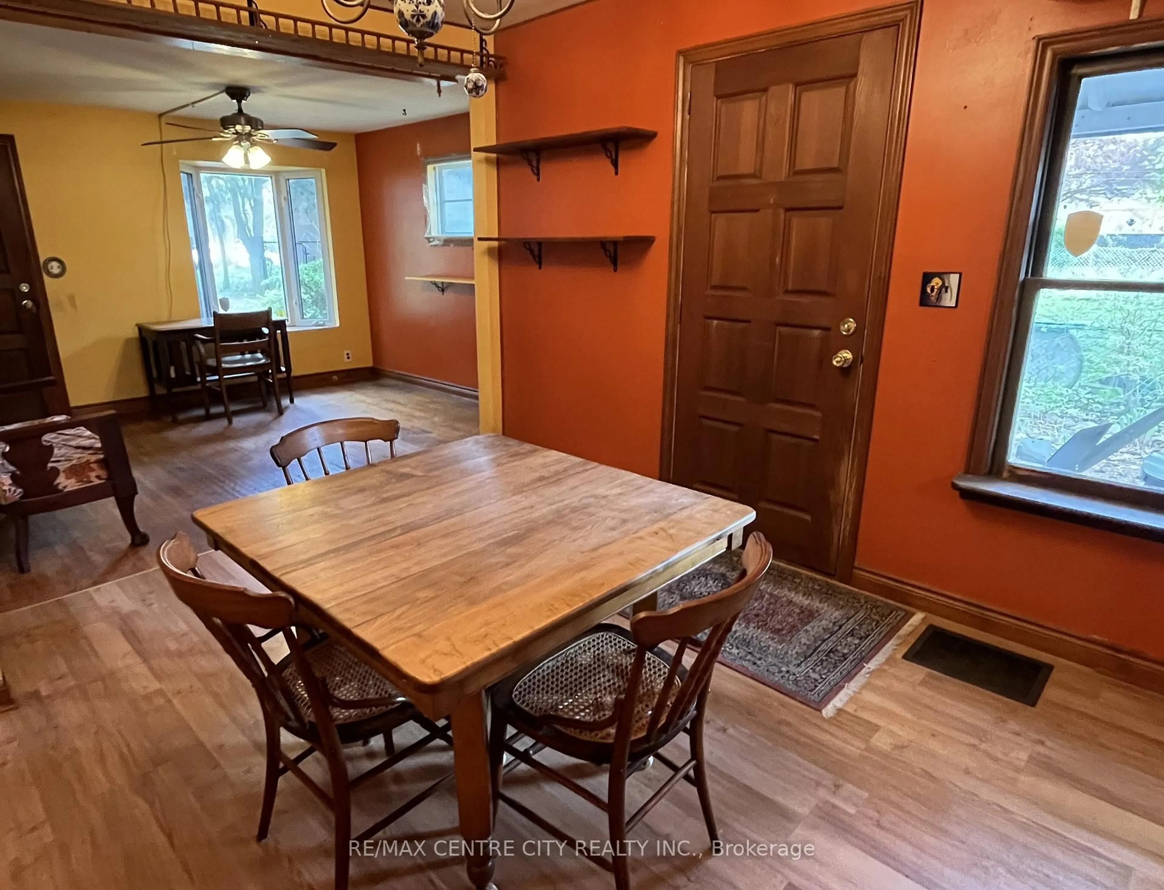 Dining room, unknown for 121 Barker St, London East Ontario N5Y 1X9